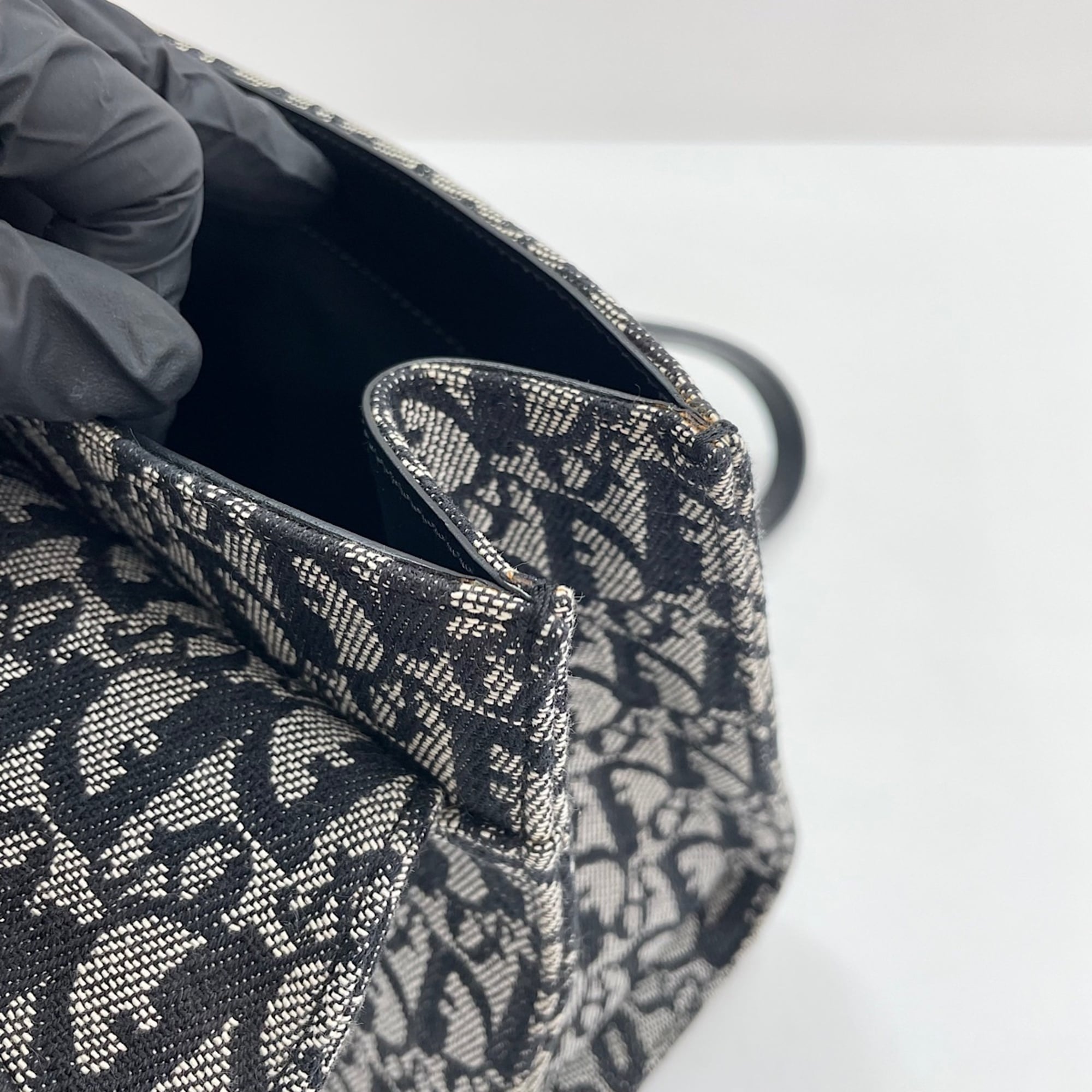 Christian Dior Black Handbag (Pre-Owned)