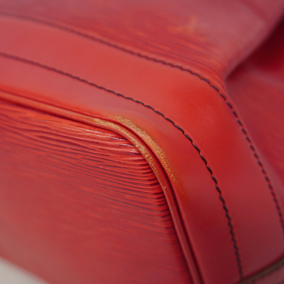 Louis Vuitton Castilian Red Shoulder Bag (Pre-Owned)