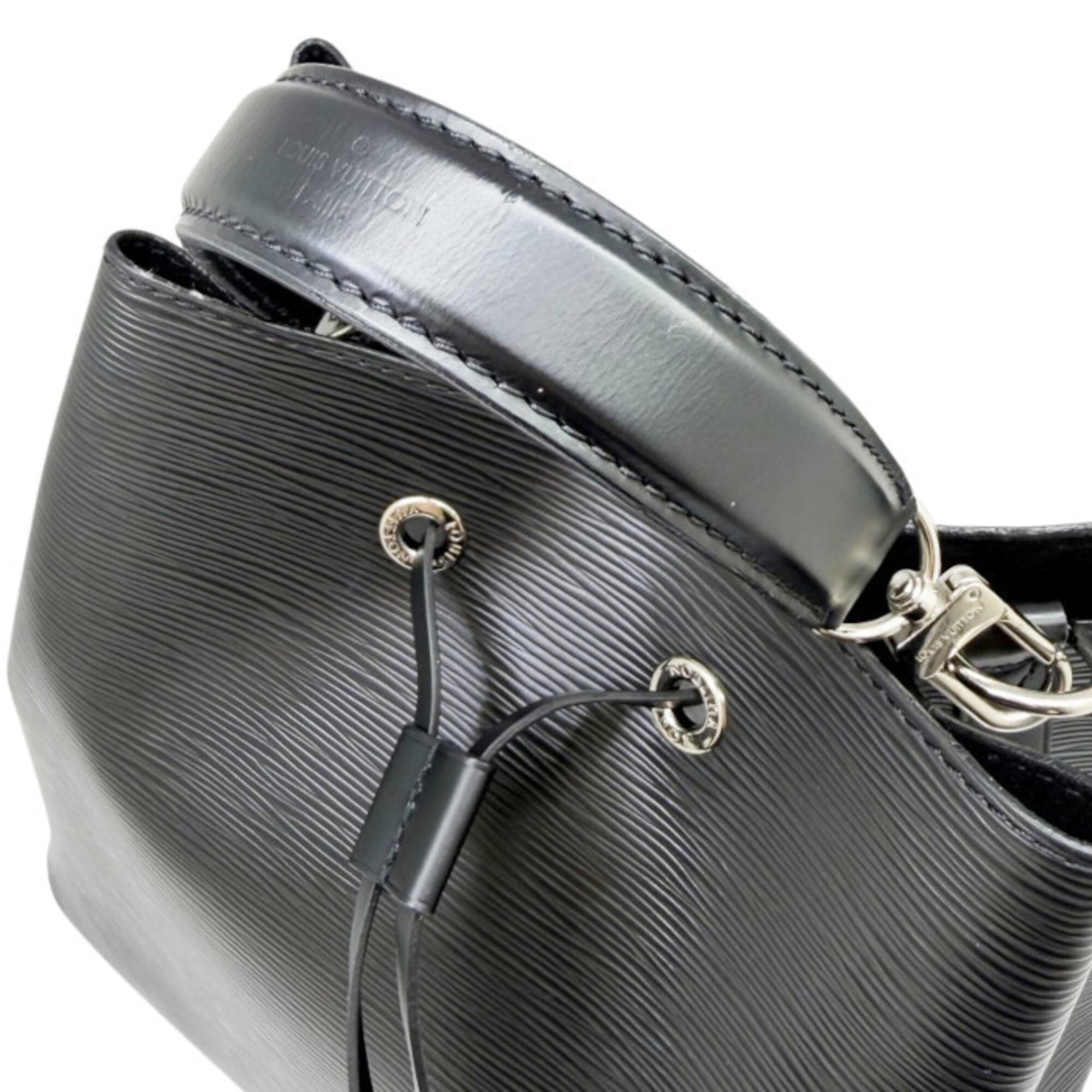 Louis Vuitton Noir Epi Leather Handbag Shoulder Bag (Pre-Owned)