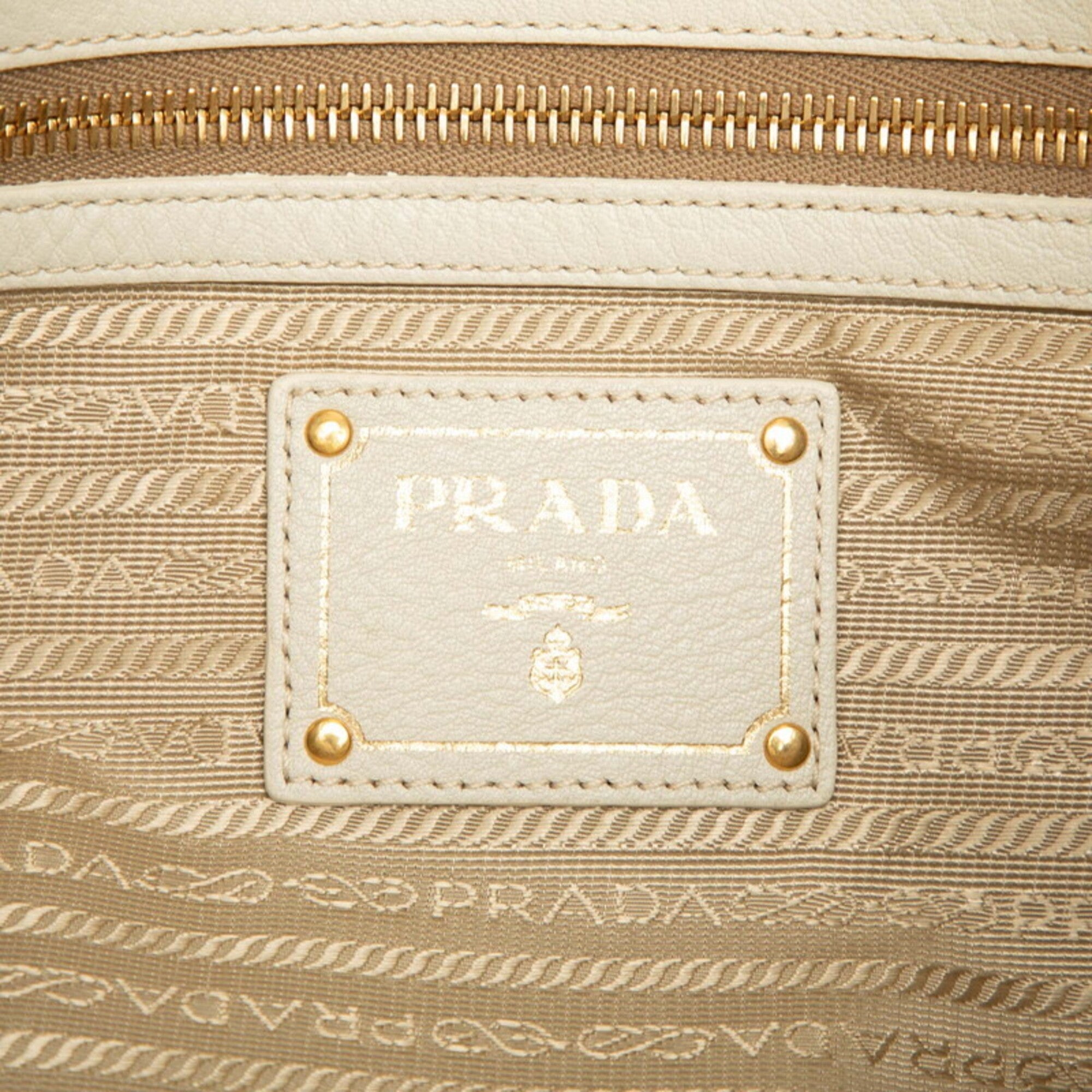 Prada Green White Leather Shoulder Bag Tote Bag (Pre-Owned)
