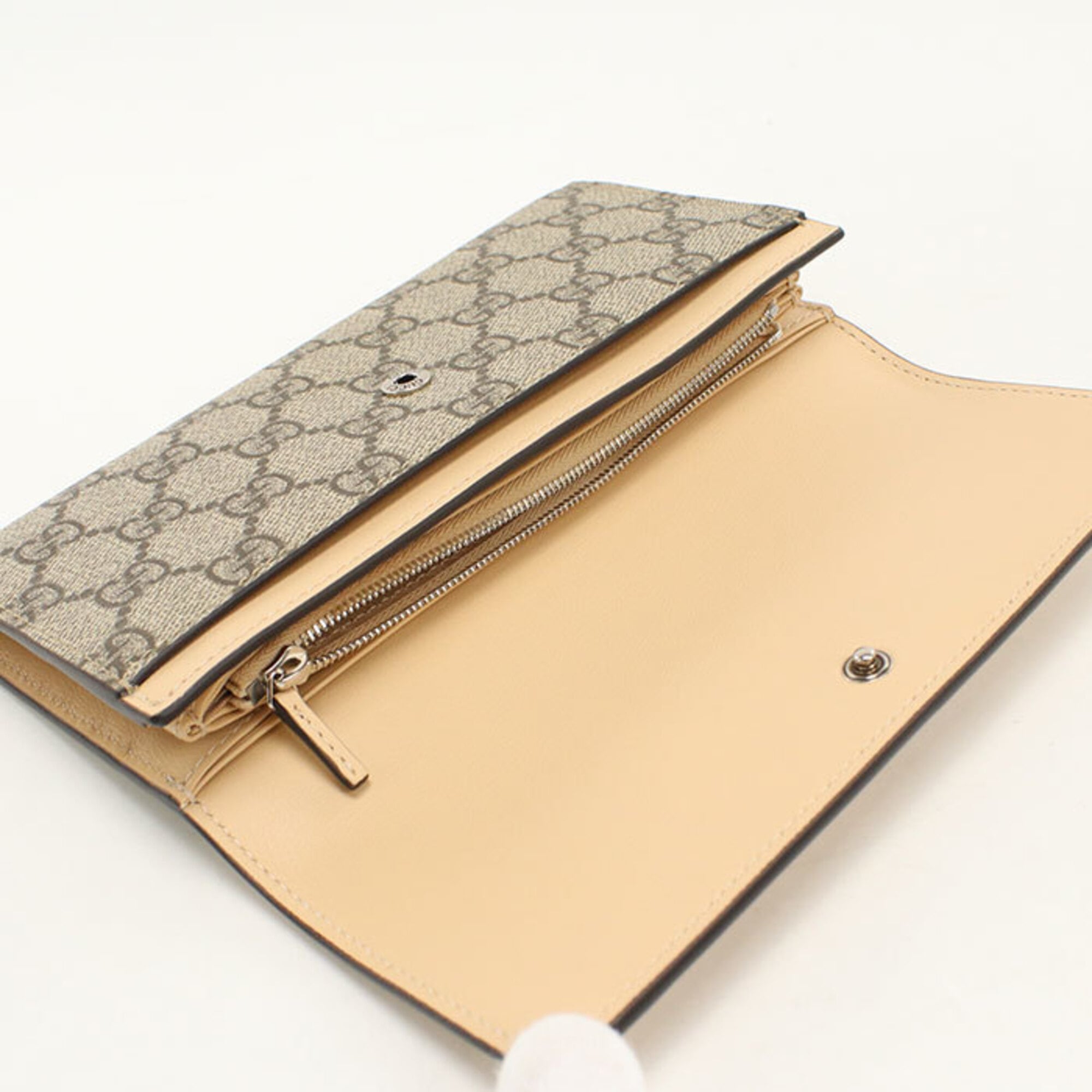 Gucci Beige Pvc Leather Long Wallet (Bi-Fold) (Pre-Owned)