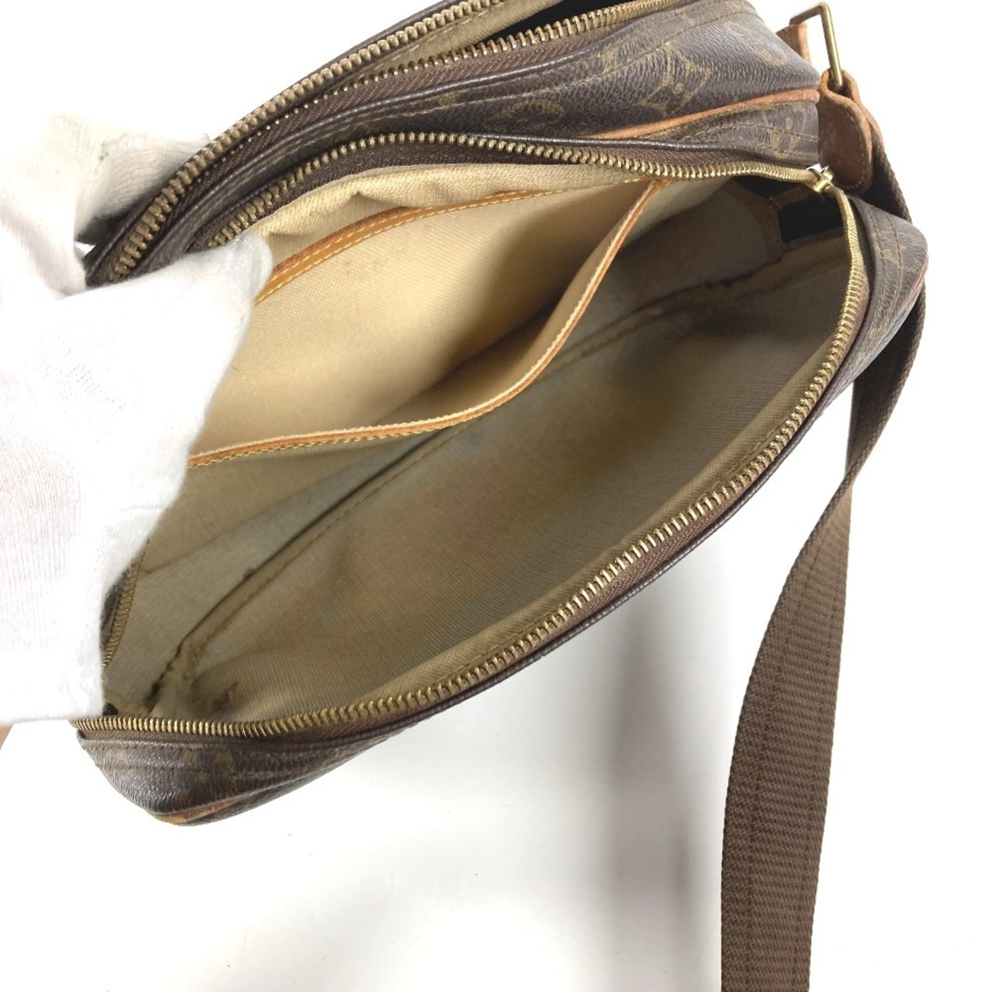 Louis Vuitton Brown Monogram Shoulder Bag (Pre-Owned)