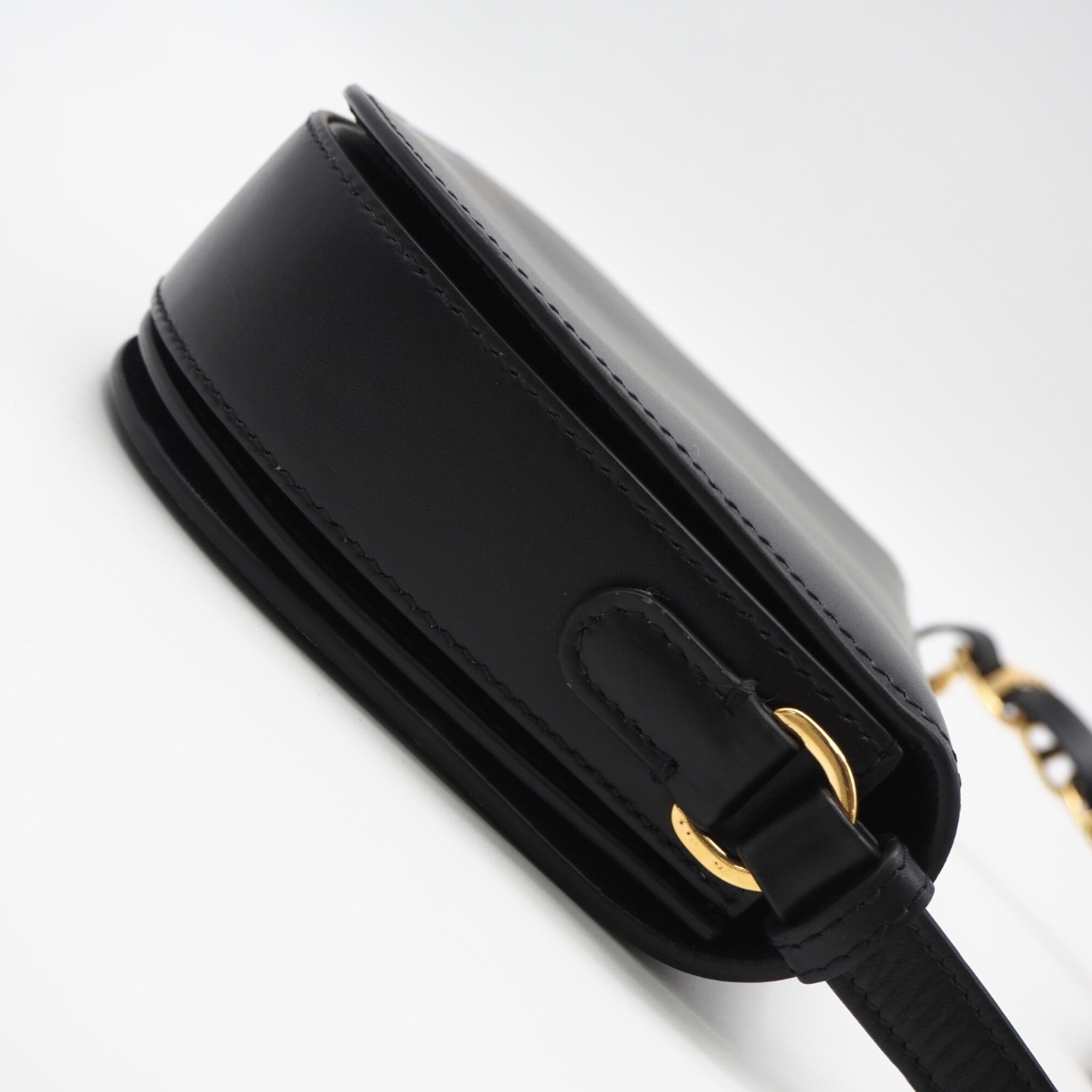 Christian Dior Black Leather Shoulder Bag (Pre-Owned)