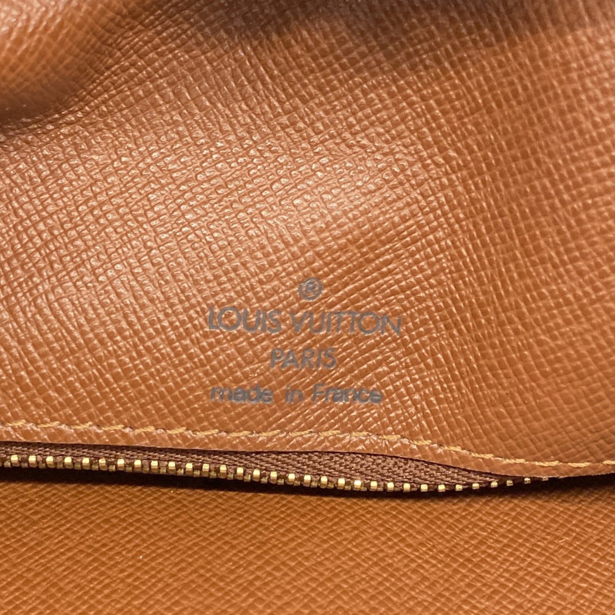 Louis Vuitton Brown Shoulder Bag (Pre-Owned)