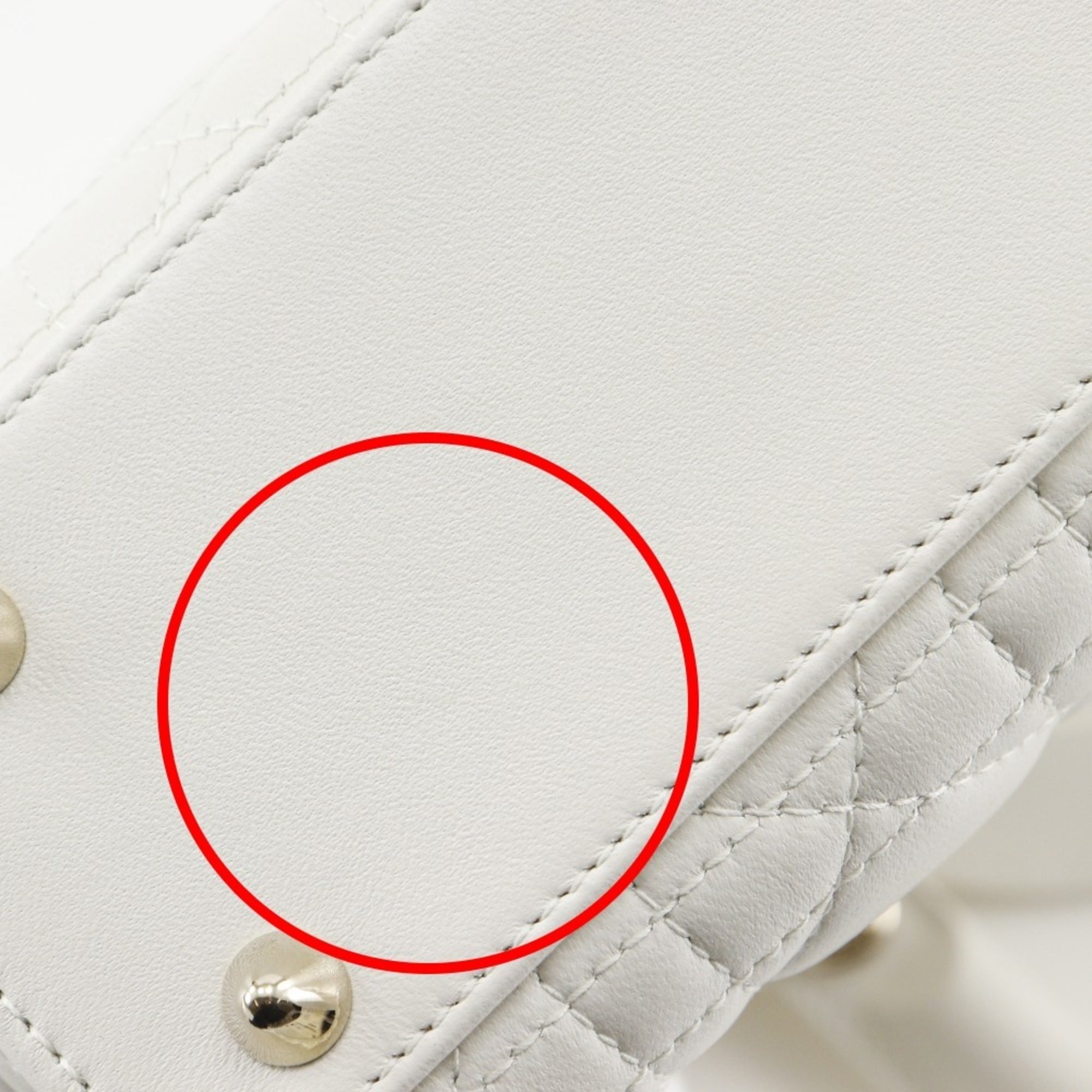 Christian Dior White Leather Handbag (Pre-Owned)