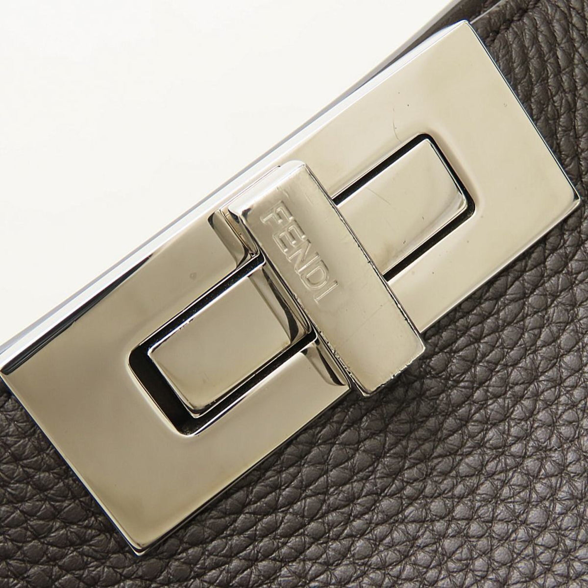 Fendi Dark Brown Yellow Leather Shoulder Bag (Pre-Owned)