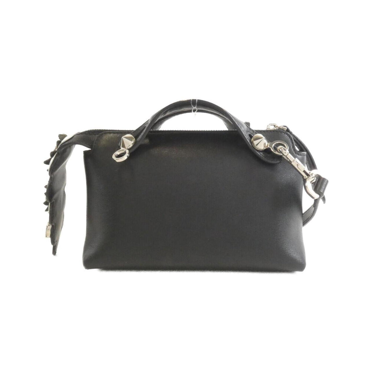 Fendi Silver Leather Handbag (Pre-Owned)