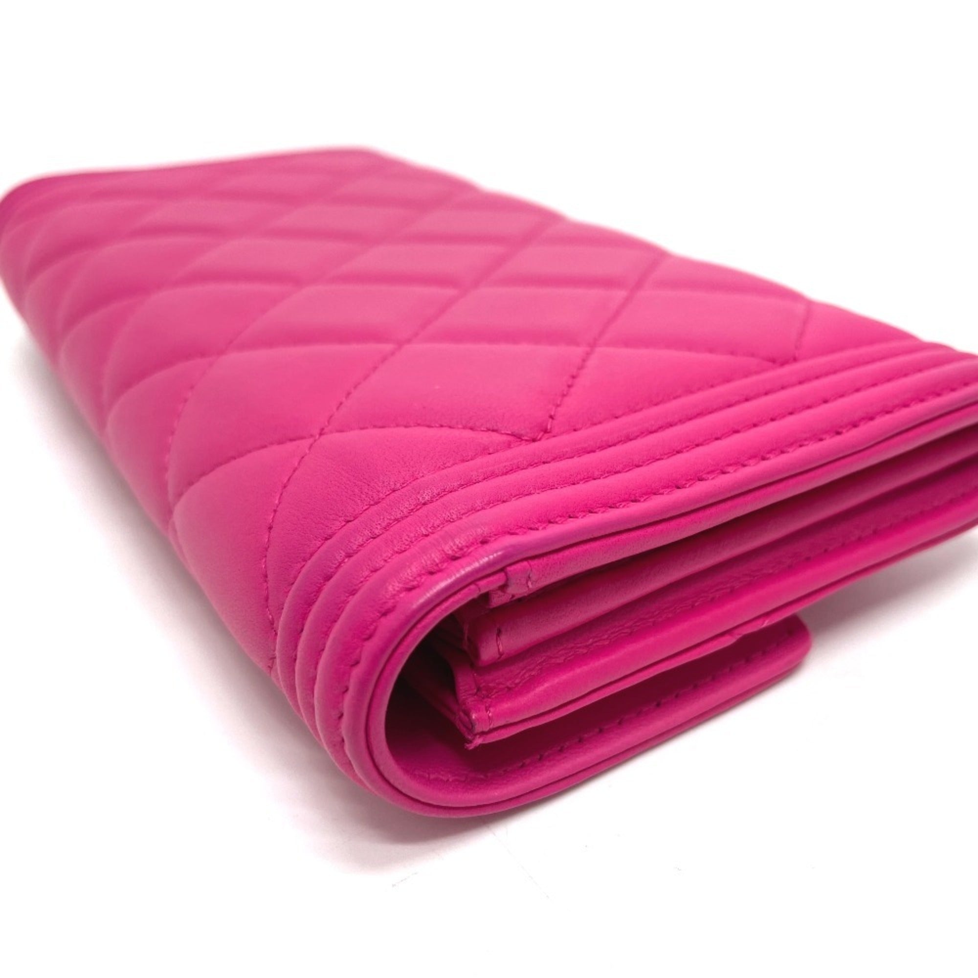 Chanel Matelasse Pink Leather Long Wallet (Bi-Fold) (Pre-Owned)