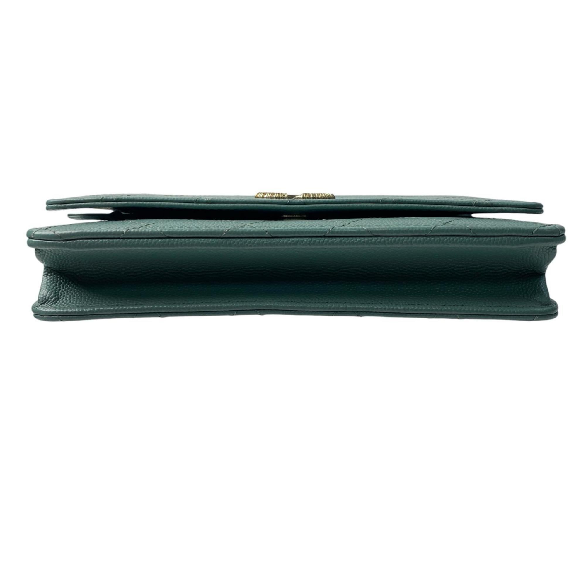 Chanel Green Grained Calfskin Shoulder Bag (Pre-Owned)
