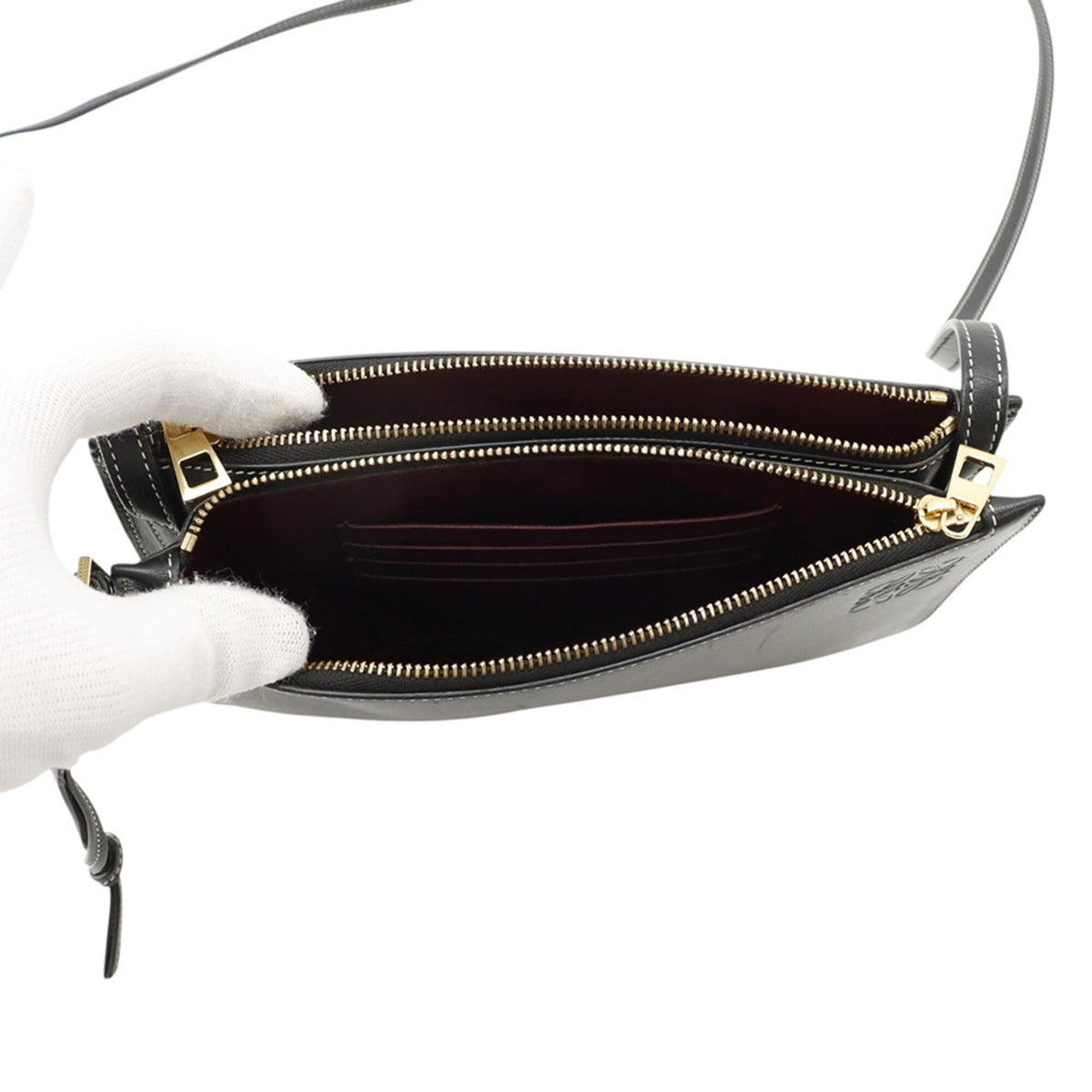 Loewe Black Leather Handbag Shoulder Bag (Pre-Owned)