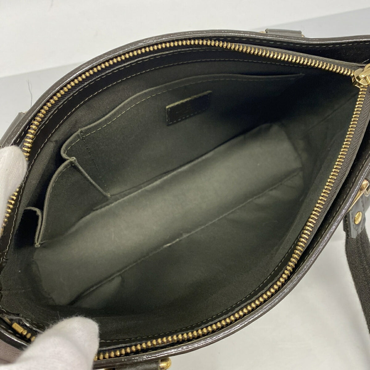 Louis Vuitton Tst Khaki Handbag (Pre-Owned)