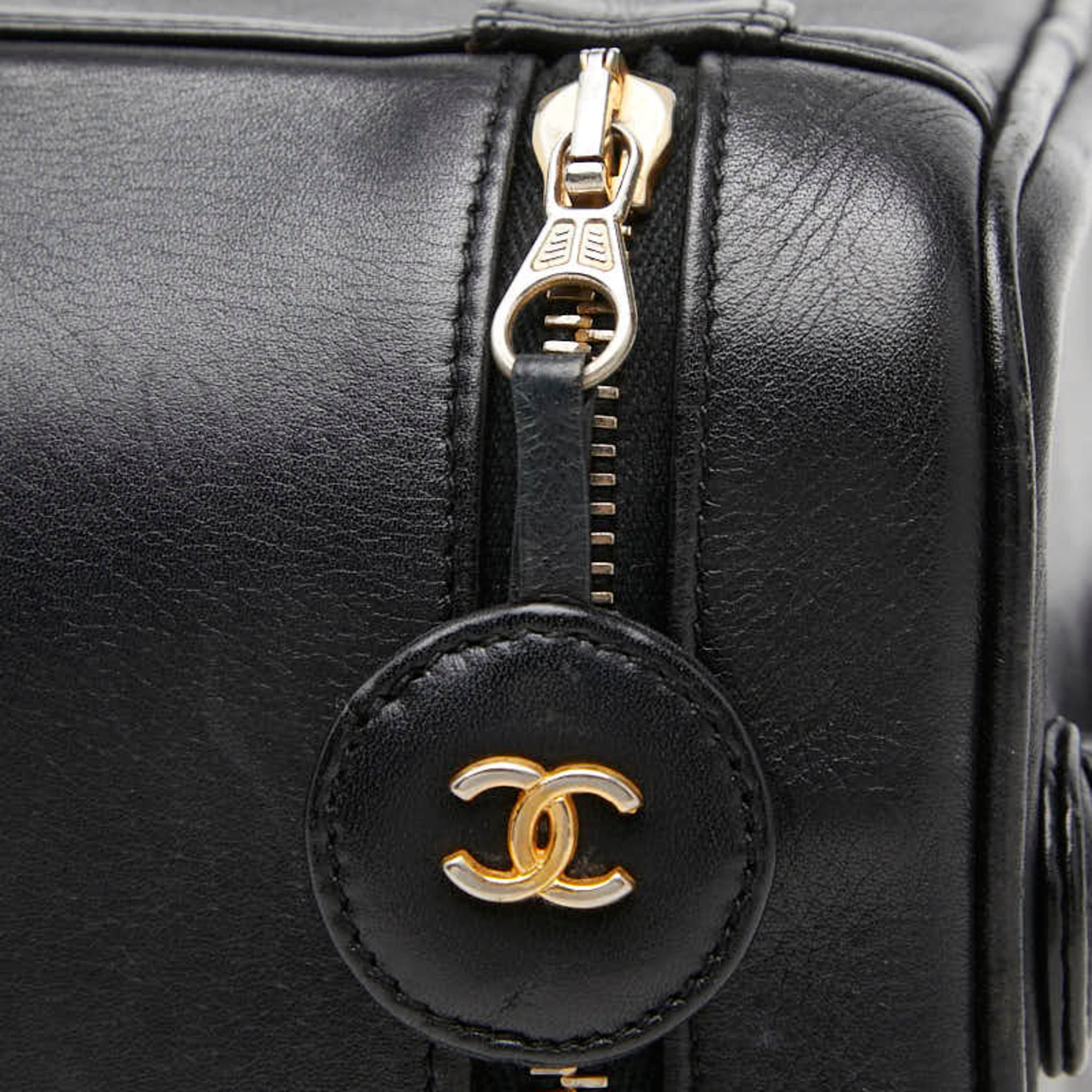 Chanel Black Leather Handbag Vanity Bag (Pre-Owned)