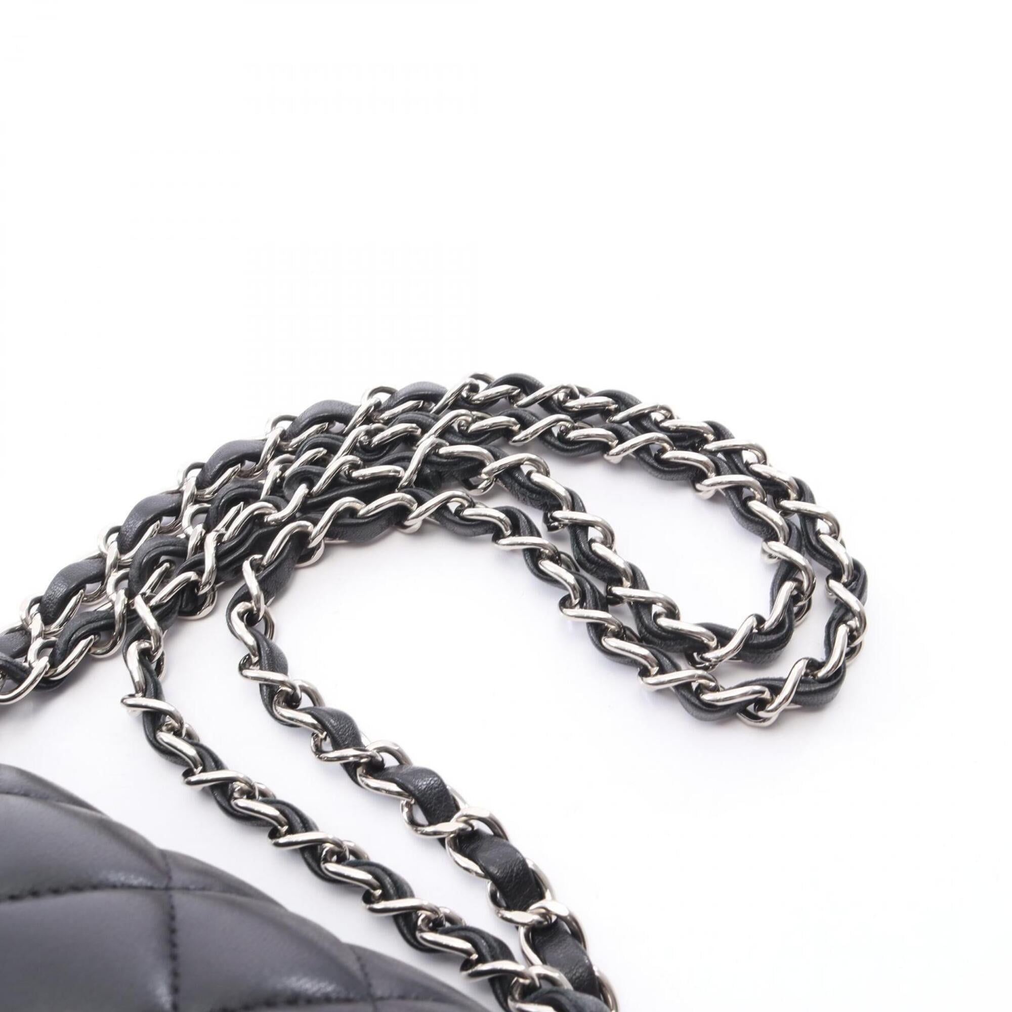 Chanel Black Leather Handbag Shoulder Bag (Pre-Owned)