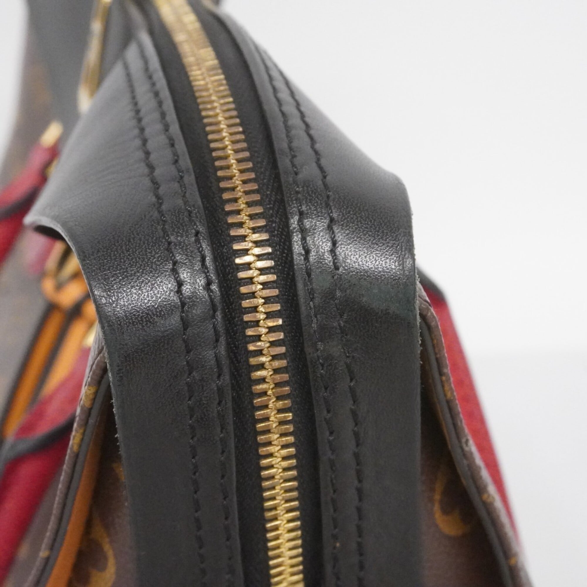 Louis Vuitton Brown Noir Handbag (Pre-Owned)