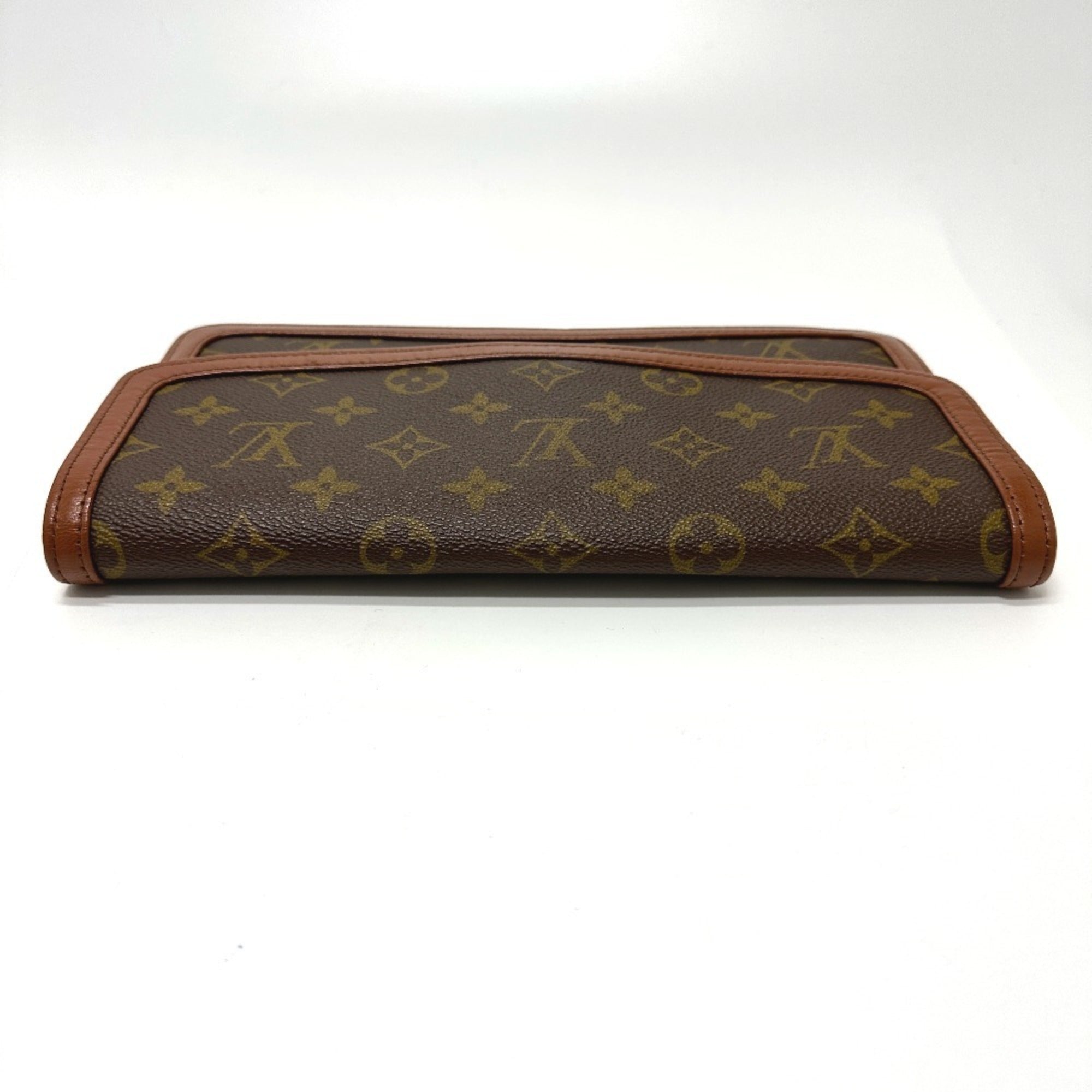 Louis Vuitton Brown Monogram Clutch Bag Pochette (Pre-Owned)
