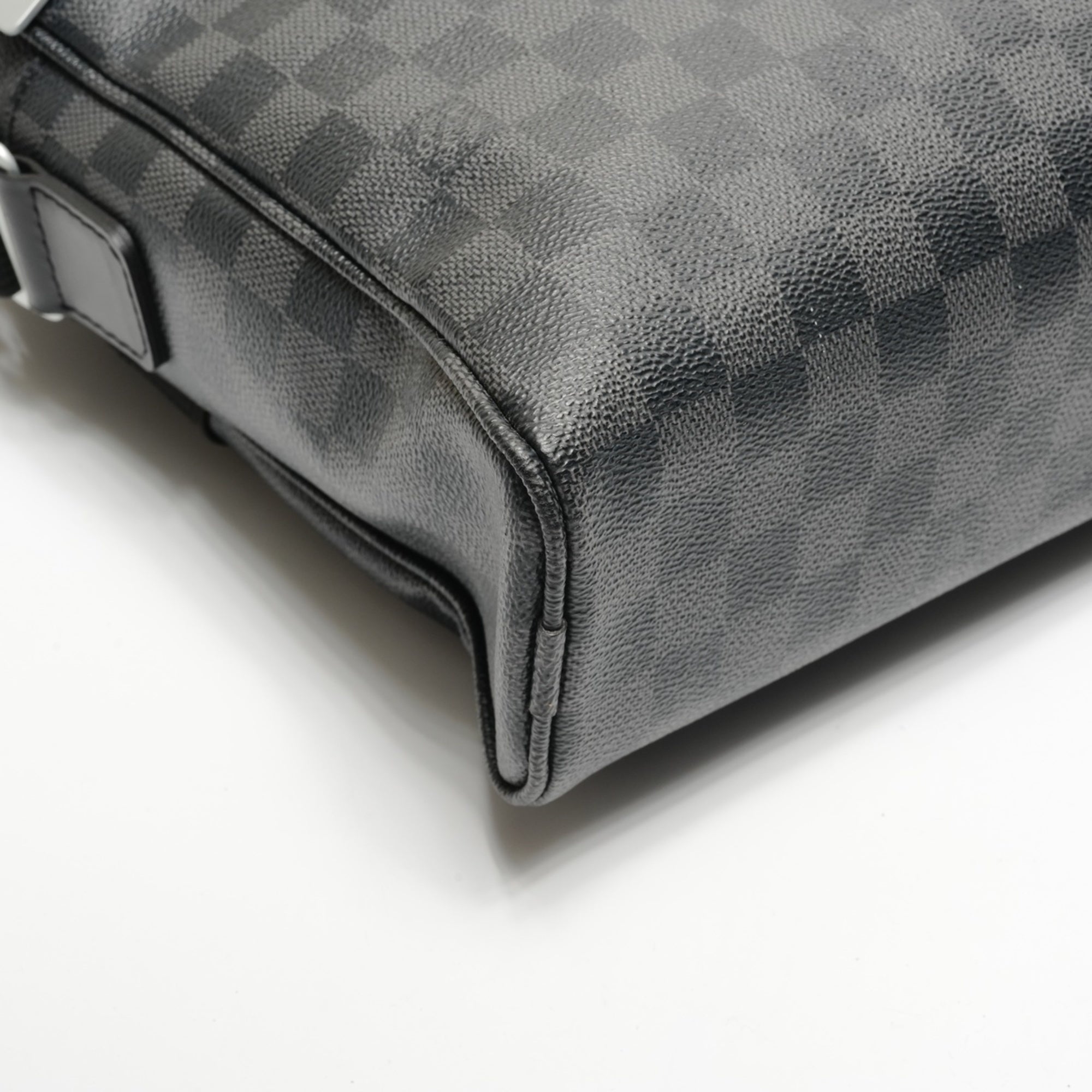 Louis Vuitton Black Damier Graphite Shoulder Bag (Pre-Owned)