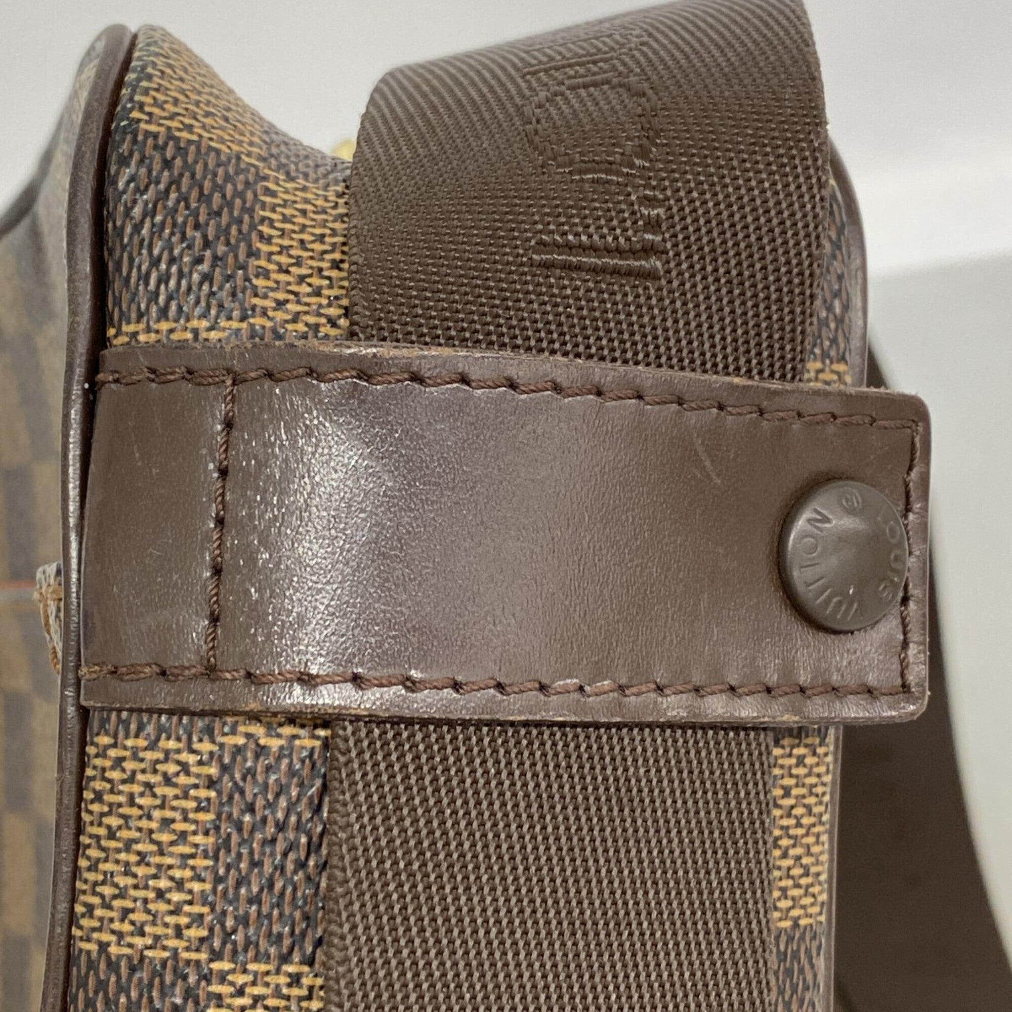 Louis Vuitton Ebene Shoulder Bag (Pre-Owned)