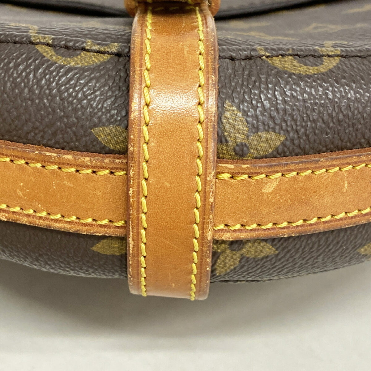 Louis Vuitton Brown Shoulder Bag (Pre-Owned)