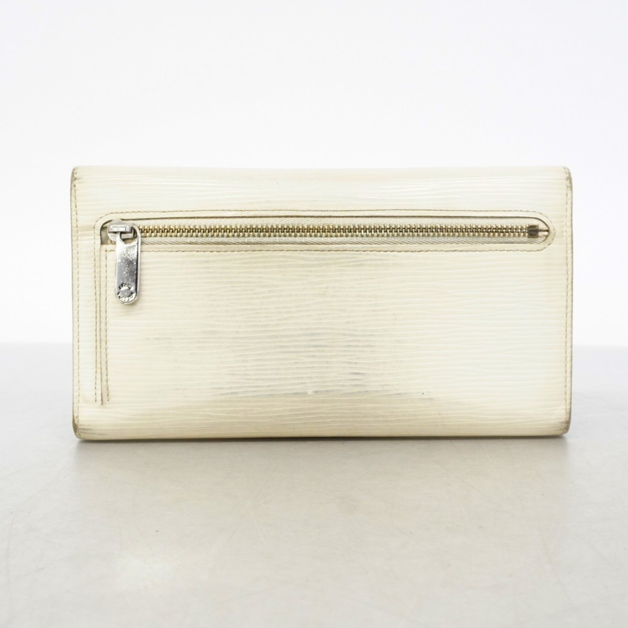 Louis Vuitton Lv Off White Long Wallet (Tri-Fold) (Pre-Owned)