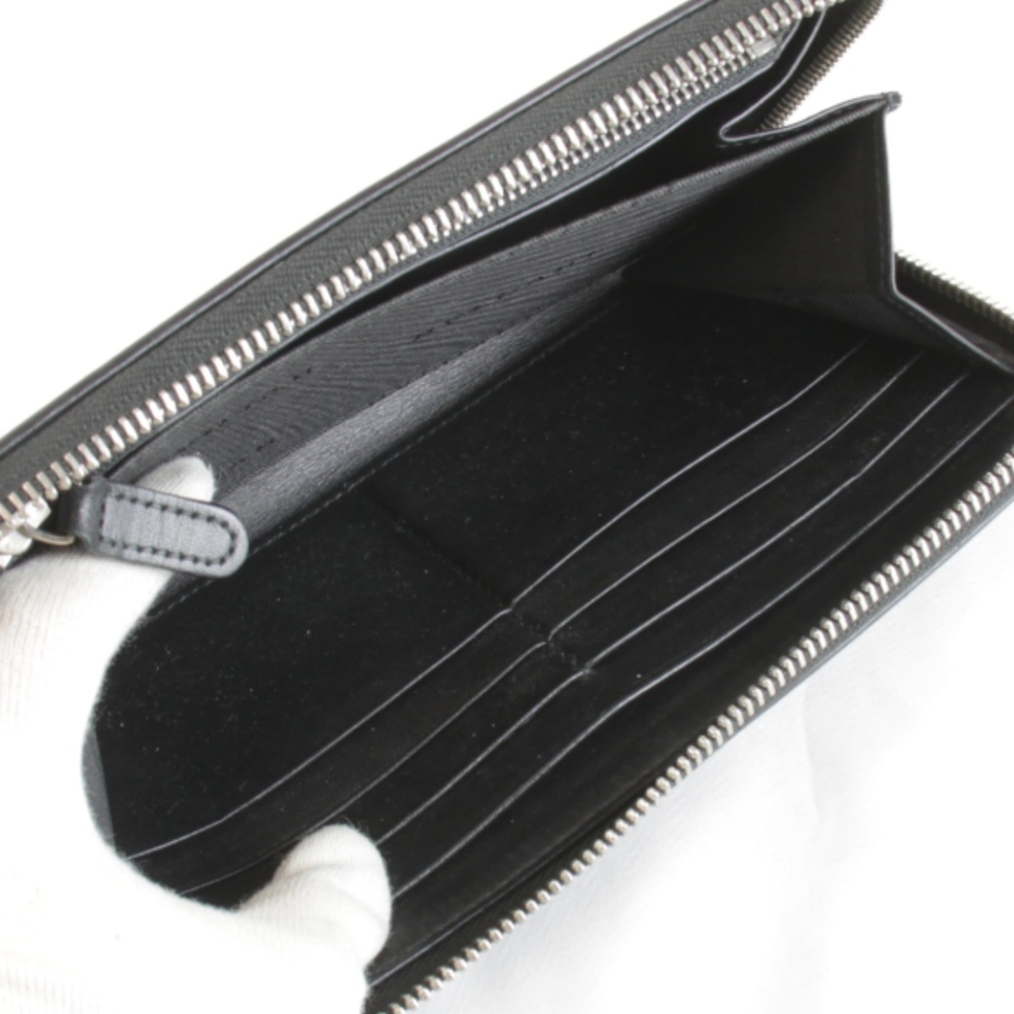 Bvlgari Black Leather Long Wallet (Bi-Fold) (Pre-Owned)
