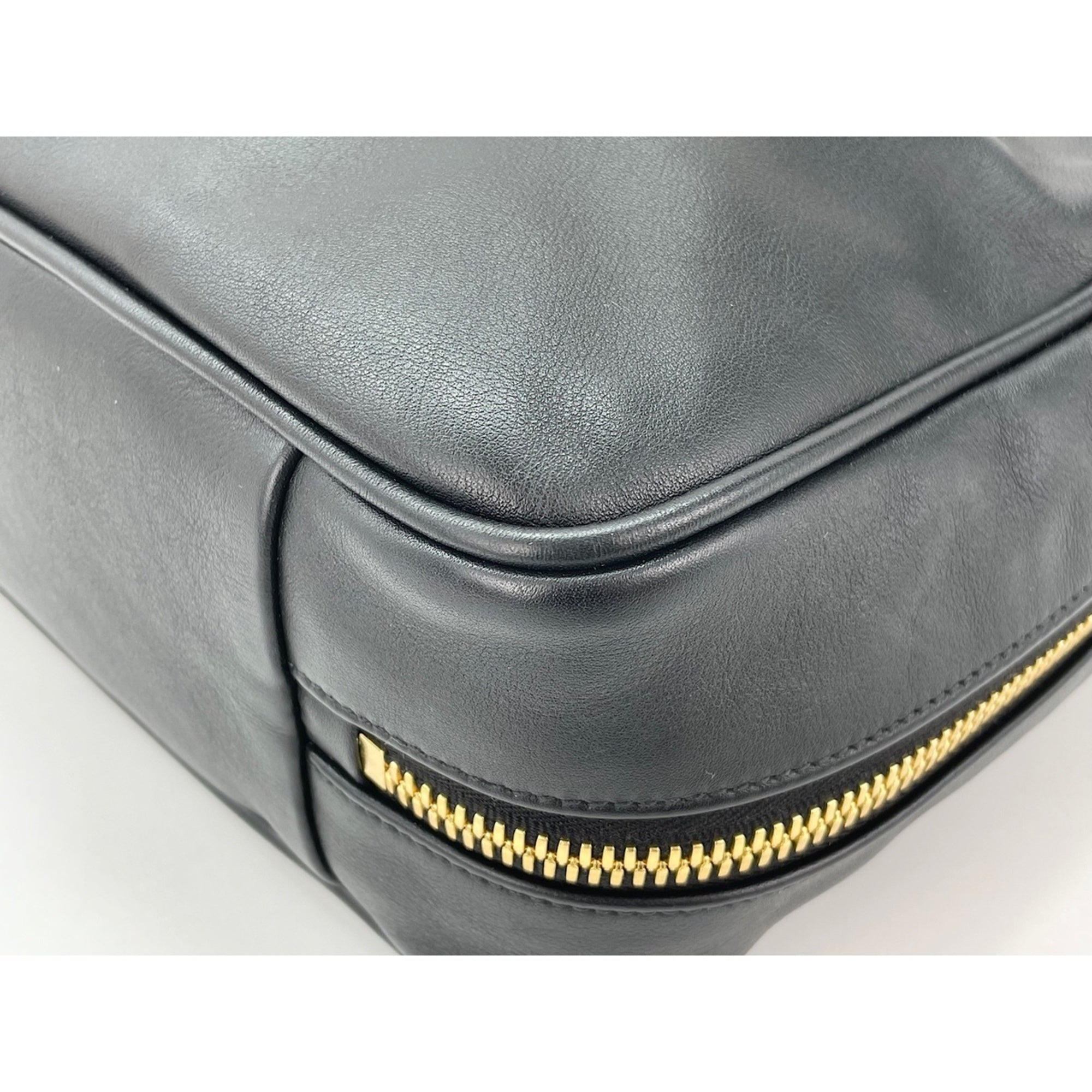 Miu Miu Black Handbag (Pre-Owned)