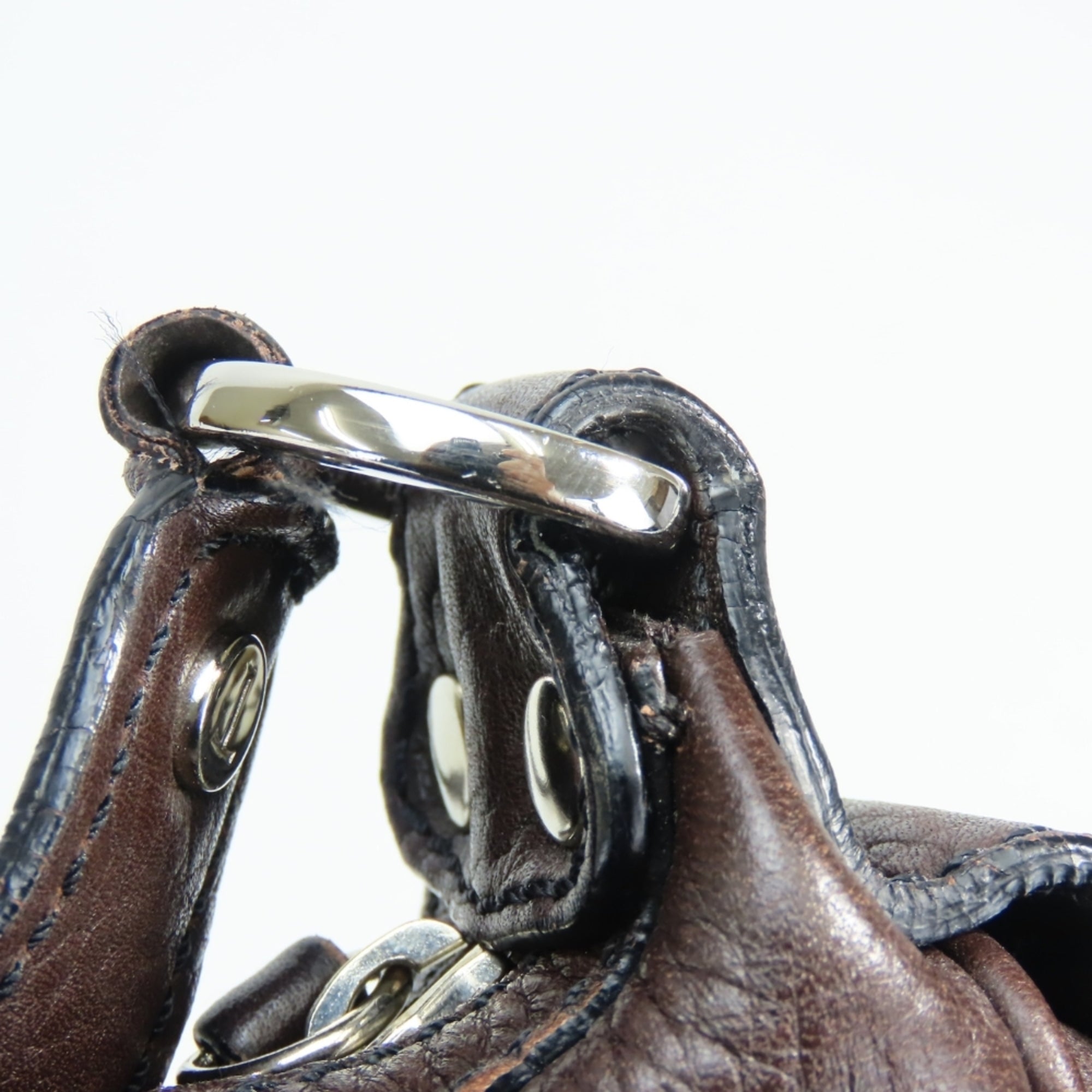 Tod's Dark Brown Leather Shoulder Bag (Pre-Owned)