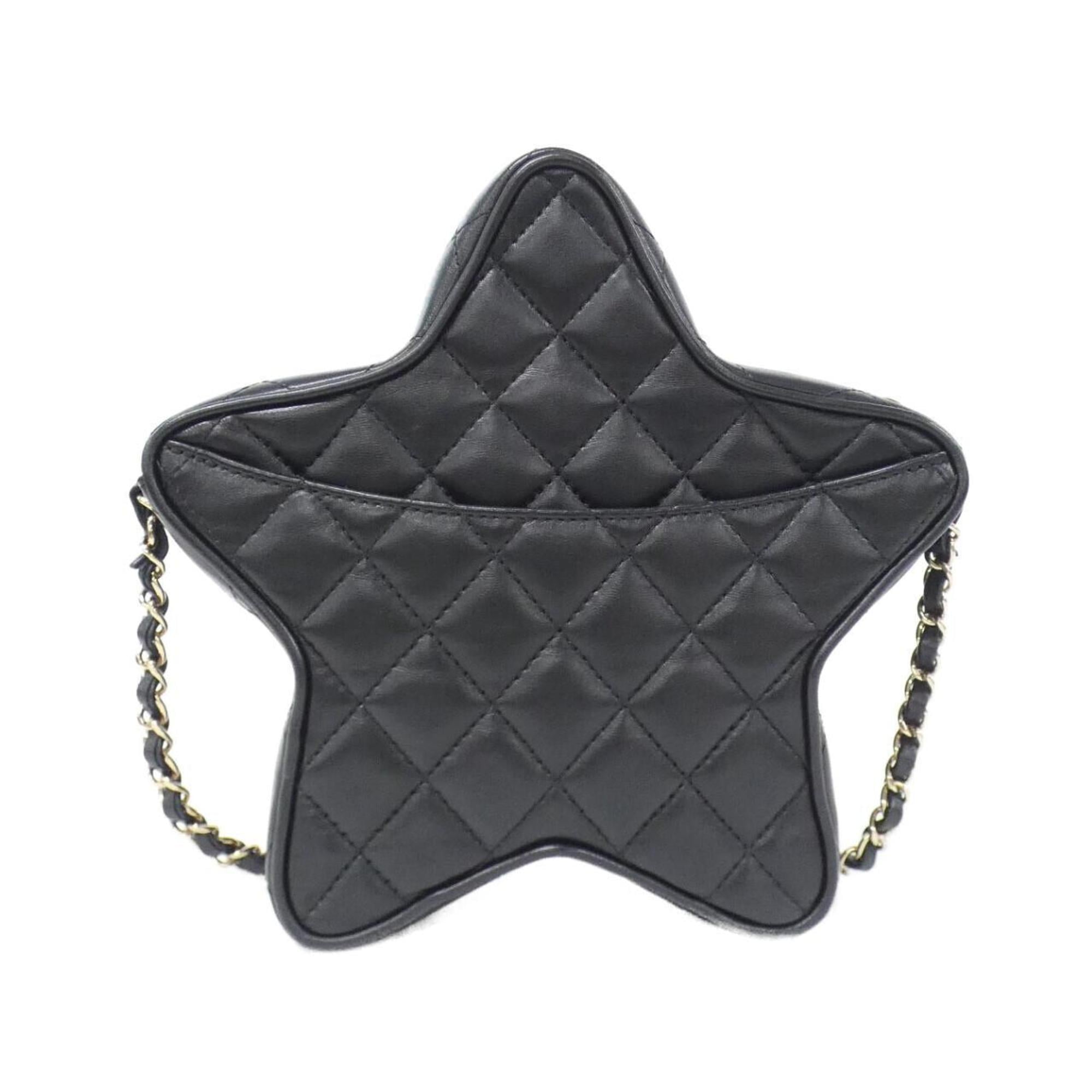 Chanel Black Leather Shoulder Bag (Pre-Owned)