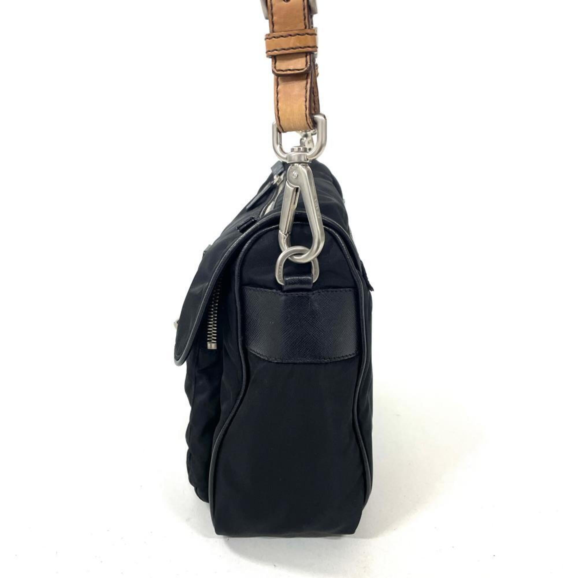 Prada Black Nylon Shoulder Bag (Pre-Owned)