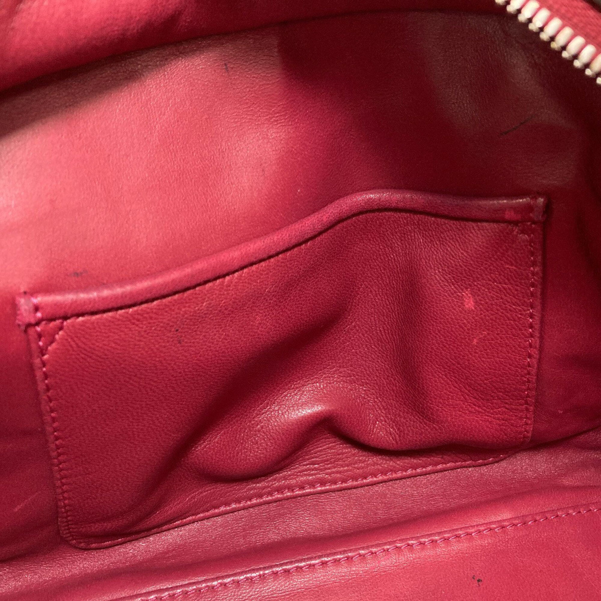 Loewe Red Color Leather Handbag (Pre-Owned)