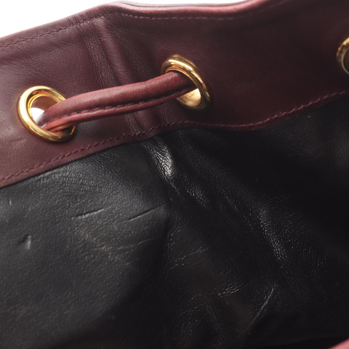 Salvatore Ferragamo Bordeaux Leather Shoulder Bag (Pre-Owned)