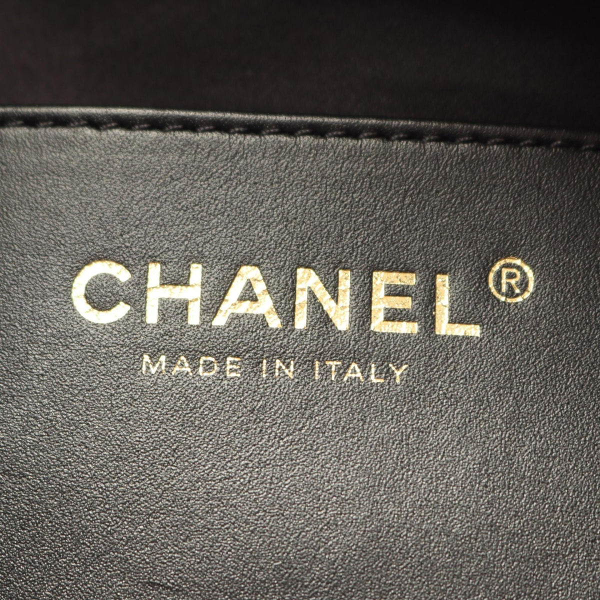 Chanel Matelasse Black Leather Handbag (Pre-Owned)