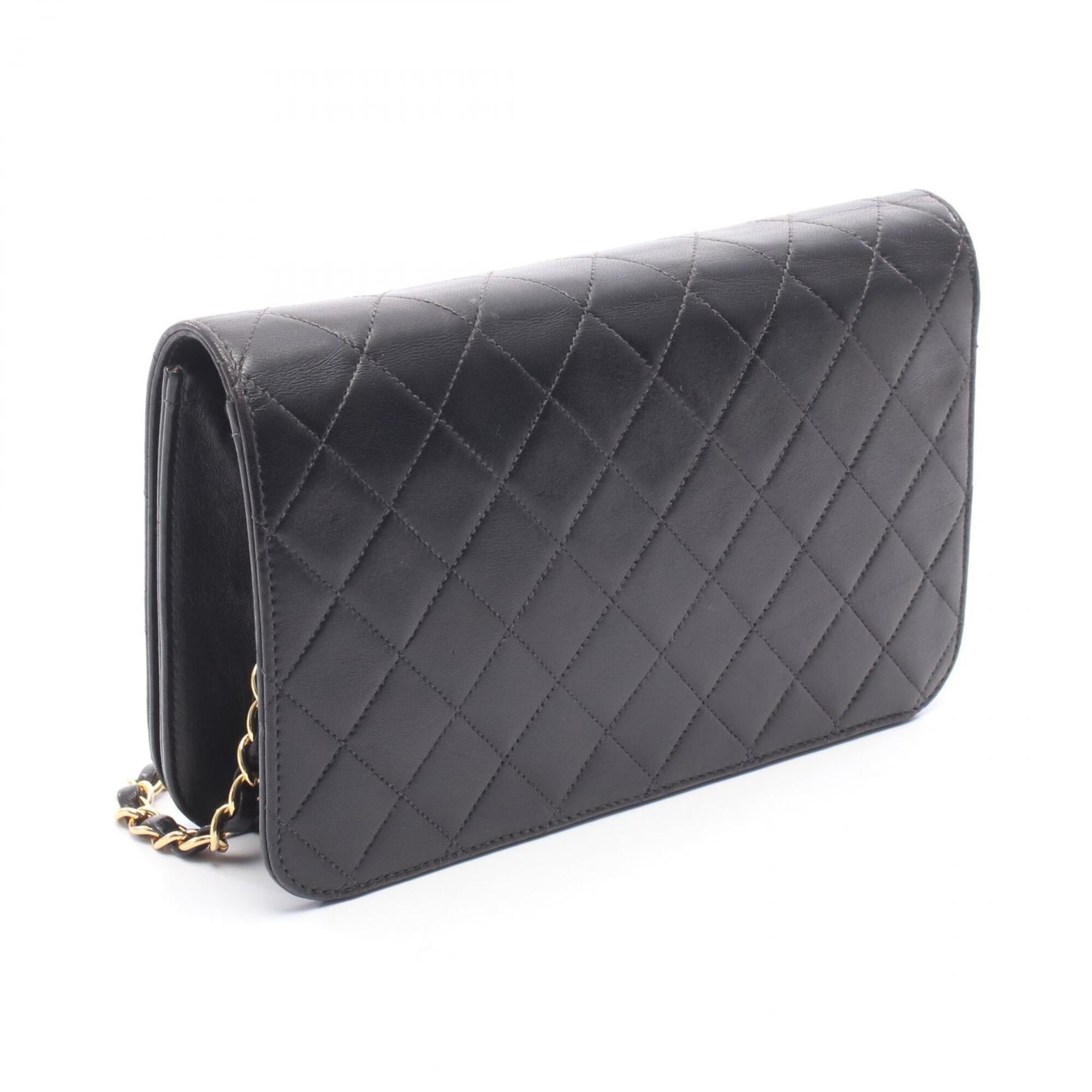 Chanel Black Leather Handbag Shoulder Bag (Pre-Owned)