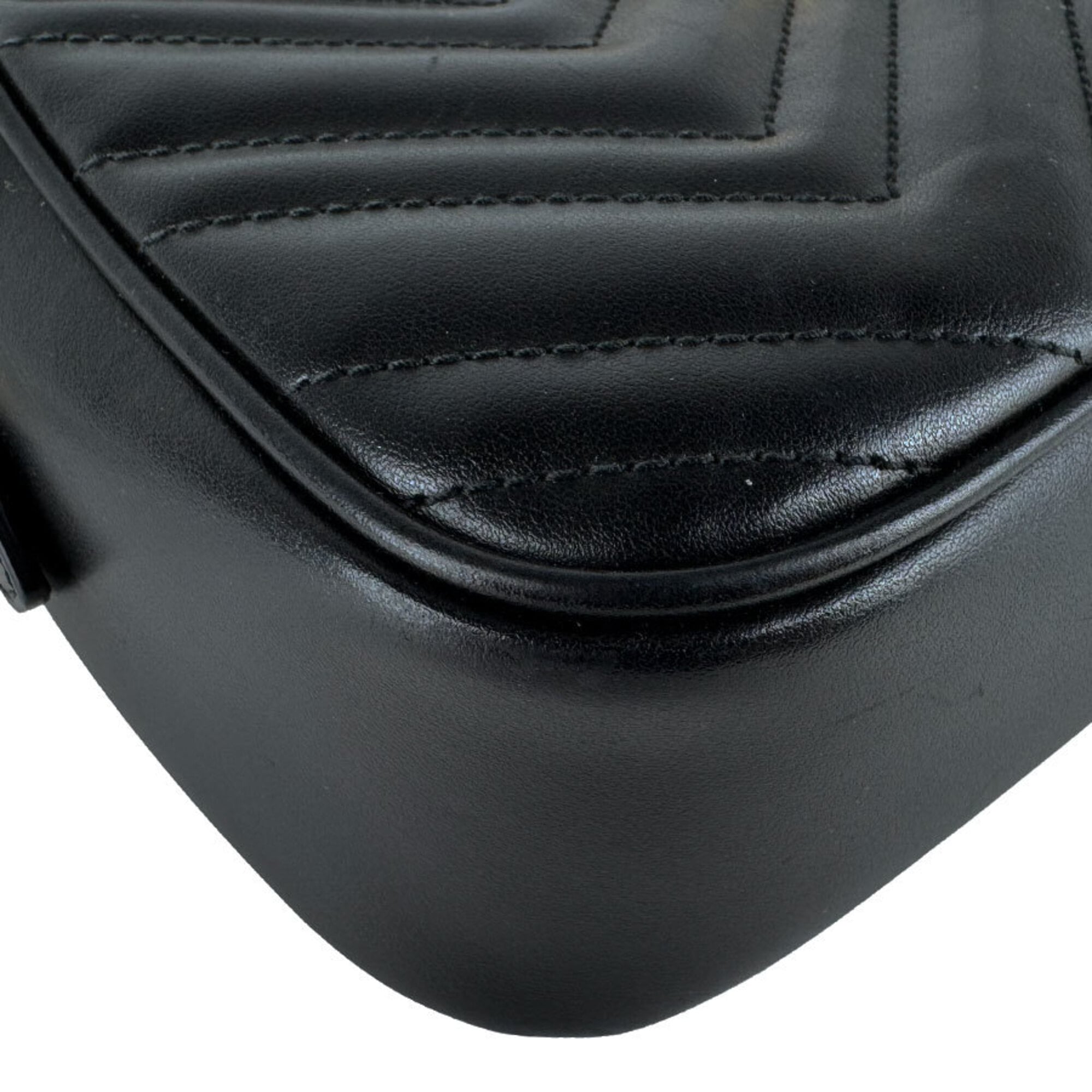 Gucci Black Leather Shoulder Bag (Pre-Owned)