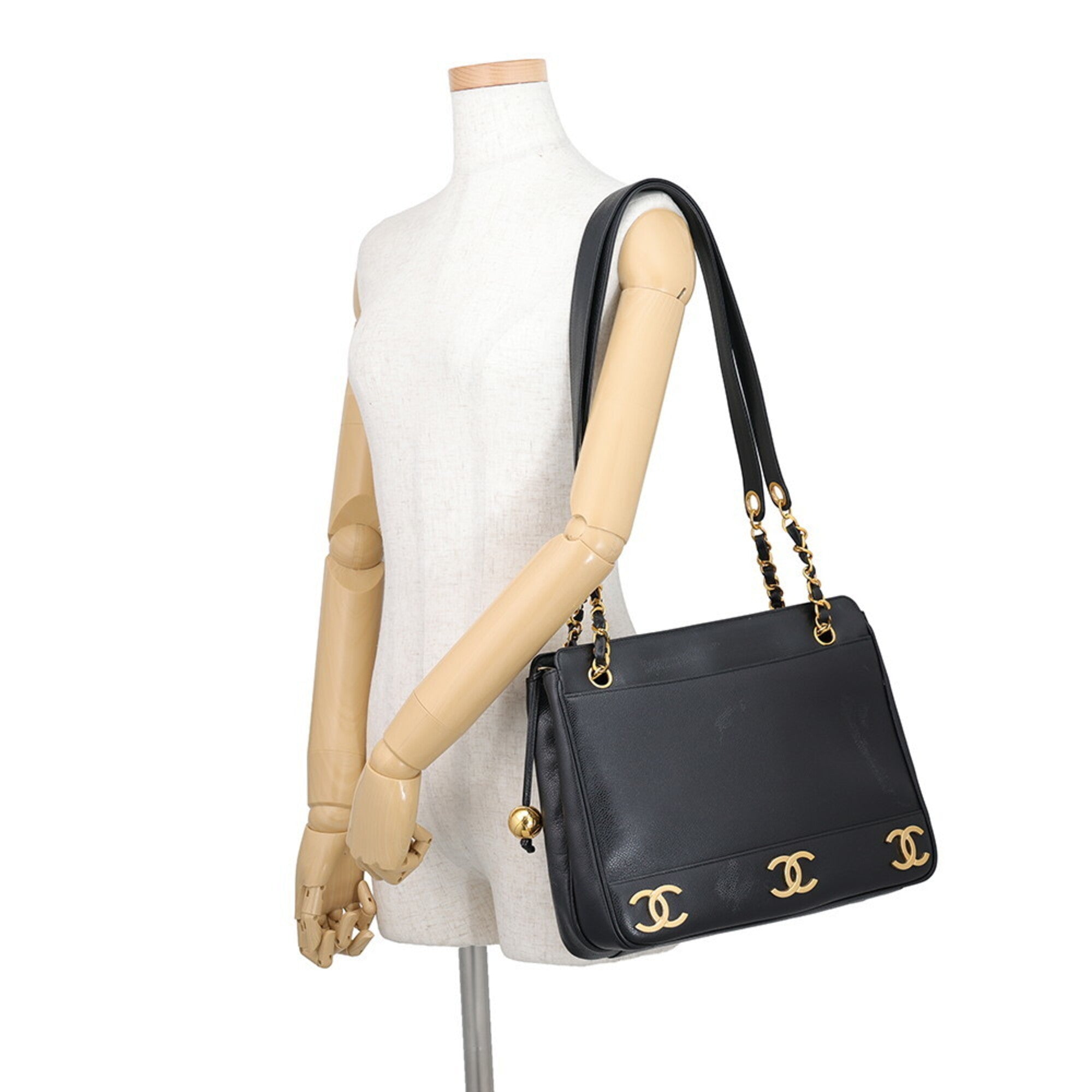 Chanel Black Grained Calfskin Tote Bag (Pre-Owned)