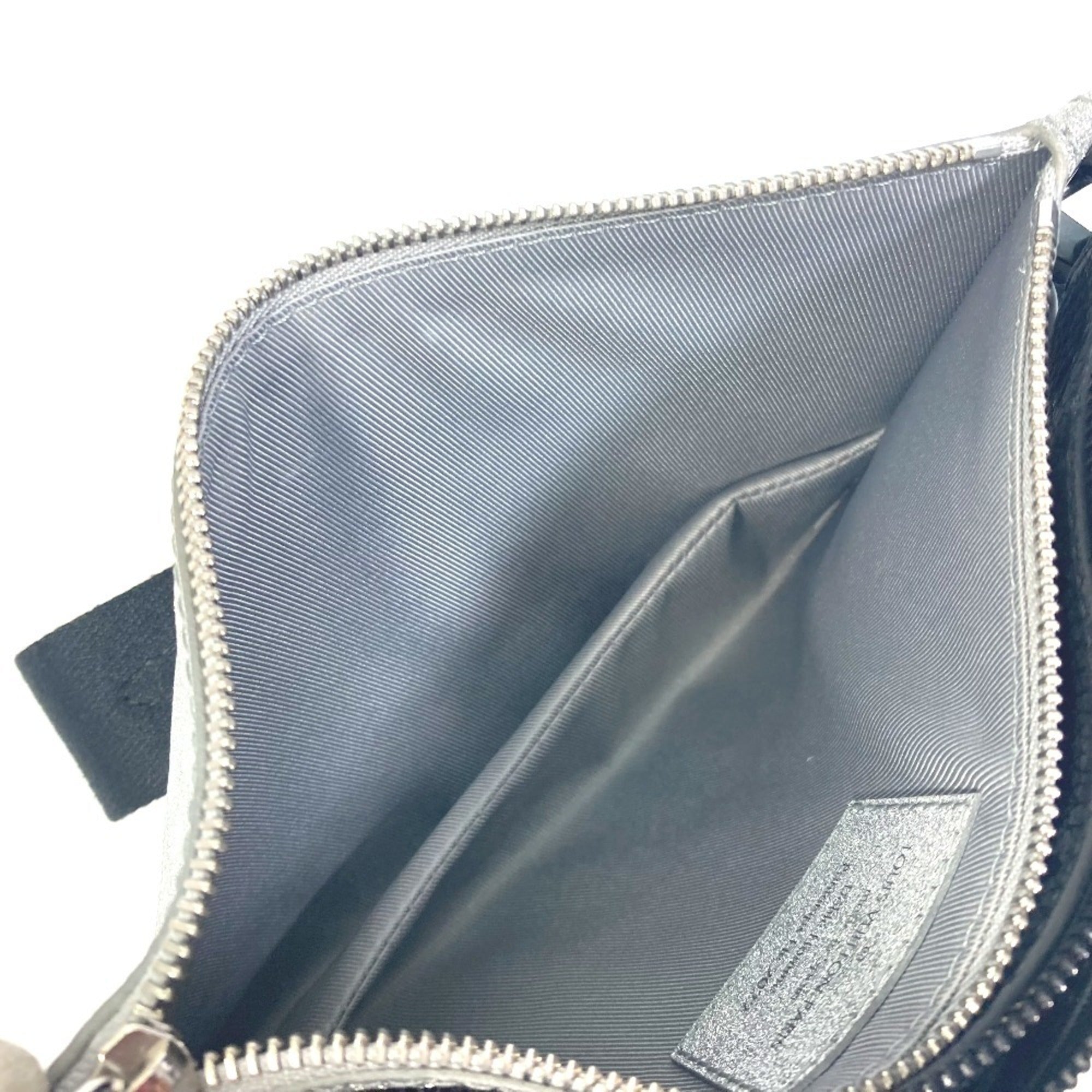 Louis Vuitton Black Silver Leather Shoulder Bag (Pre-Owned)