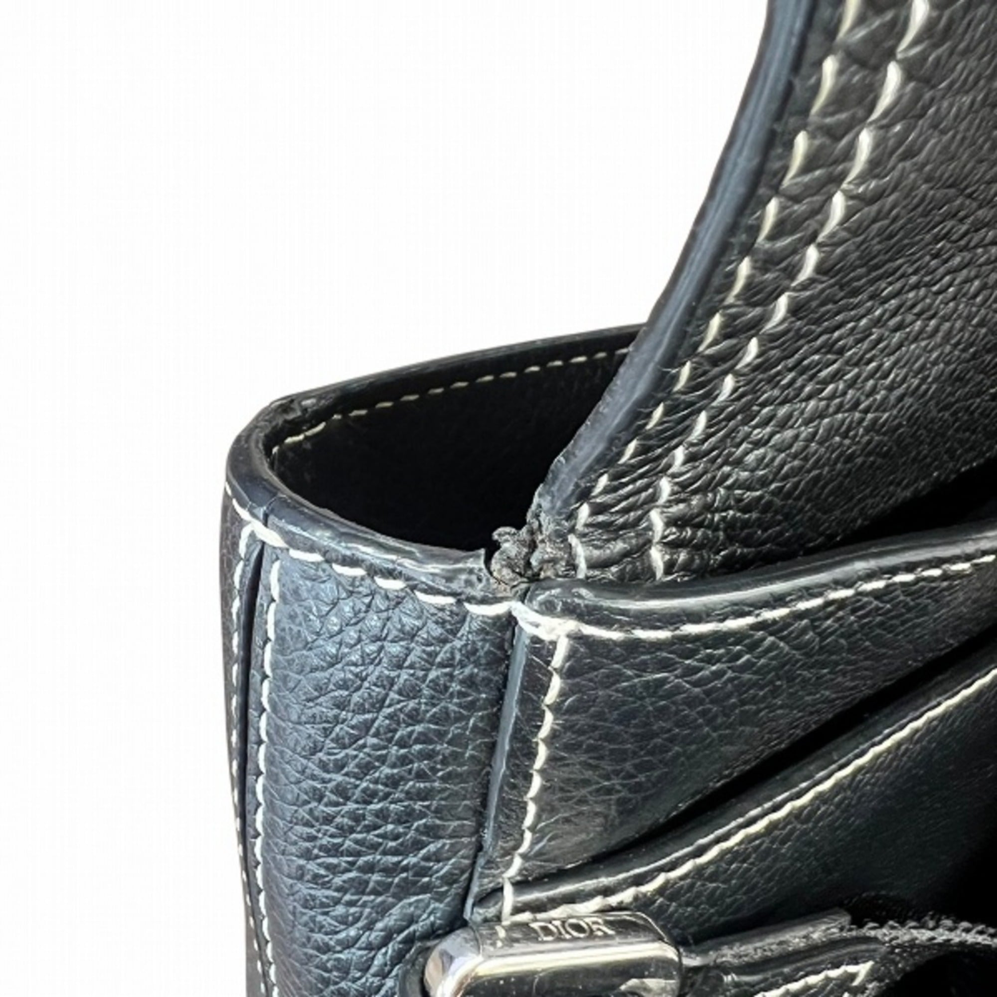 Christian Dior Black Leather Shoulder Bag (Pre-Owned)