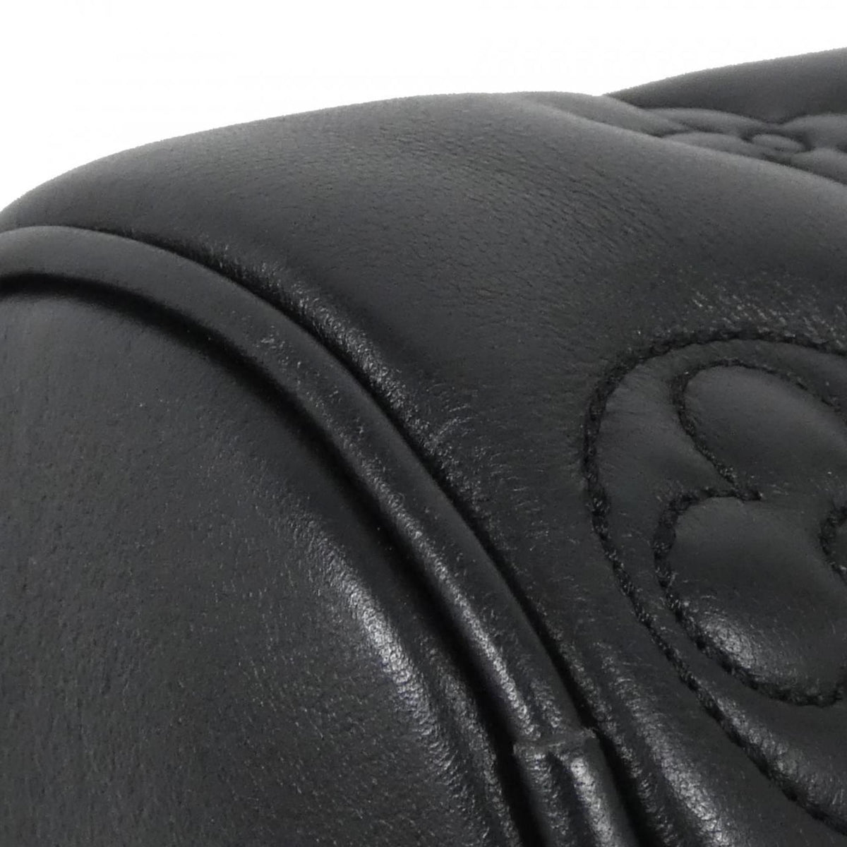 Louis Vuitton Black Leather Shoulder Bag (Pre-Owned)
