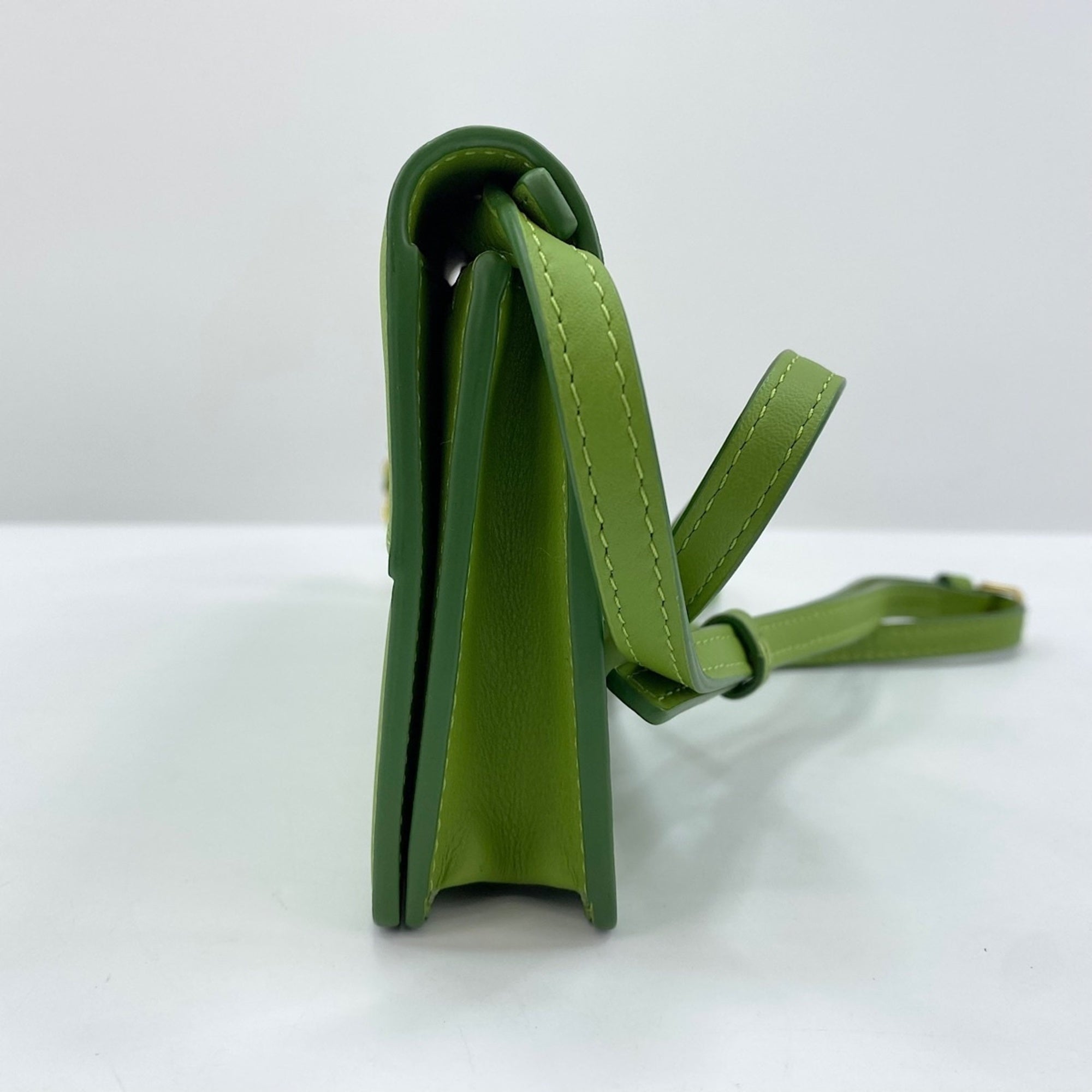 Mcm Green Pouch (Pre-Owned)
