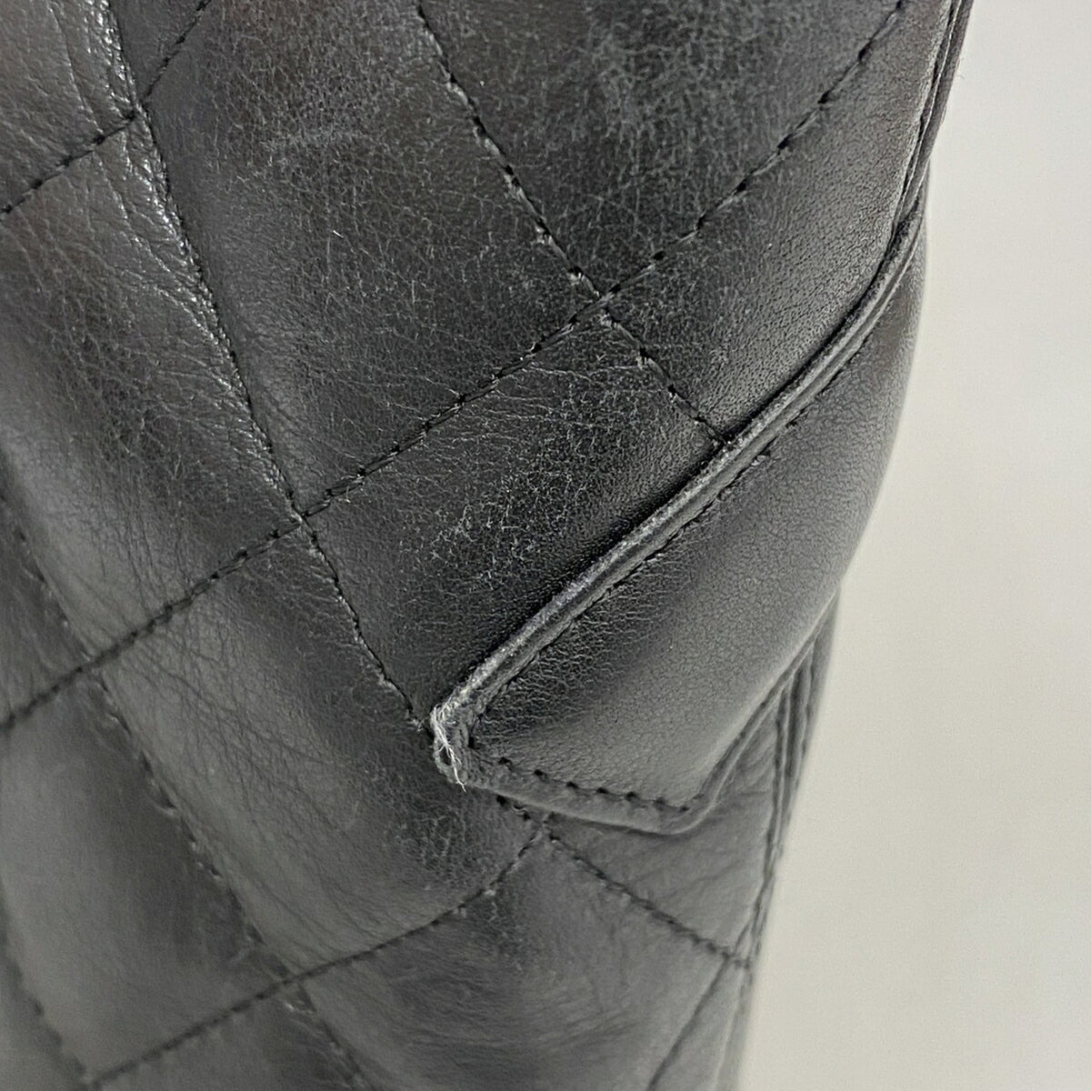 Chanel Black Leather Tote Bag (Pre-Owned)