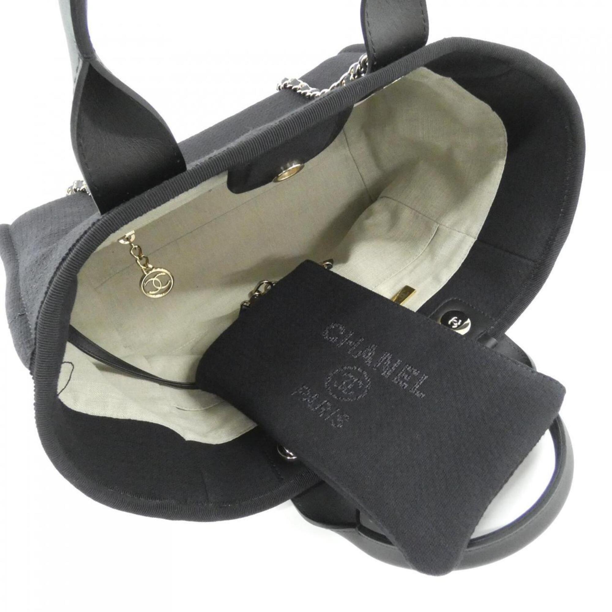 Chanel Black Handbag (Pre-Owned)