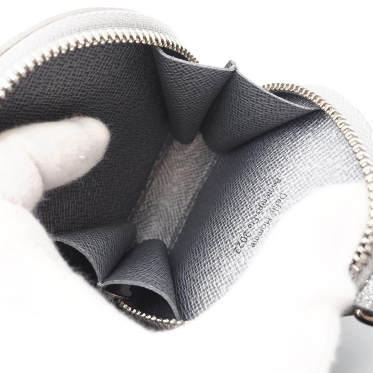 Louis Vuitton Black Silver Leather Shoulder Bag (Pre-Owned)