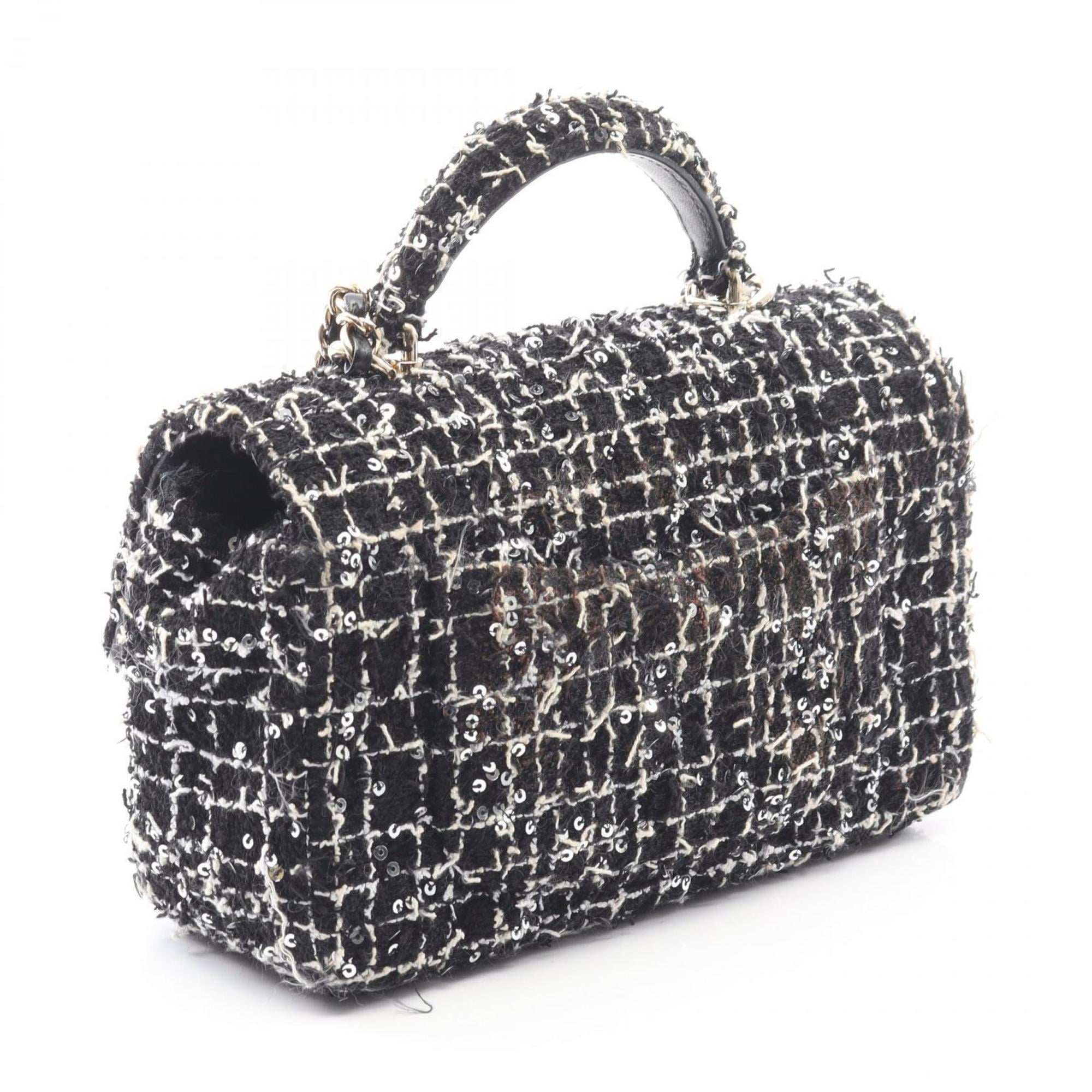 Chanel Black White Fabric Handbag Shoulder Bag (Pre-Owned)