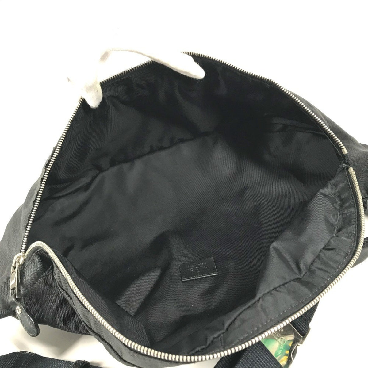 Gucci Black Nylon Sling Bag (Pre-Owned)