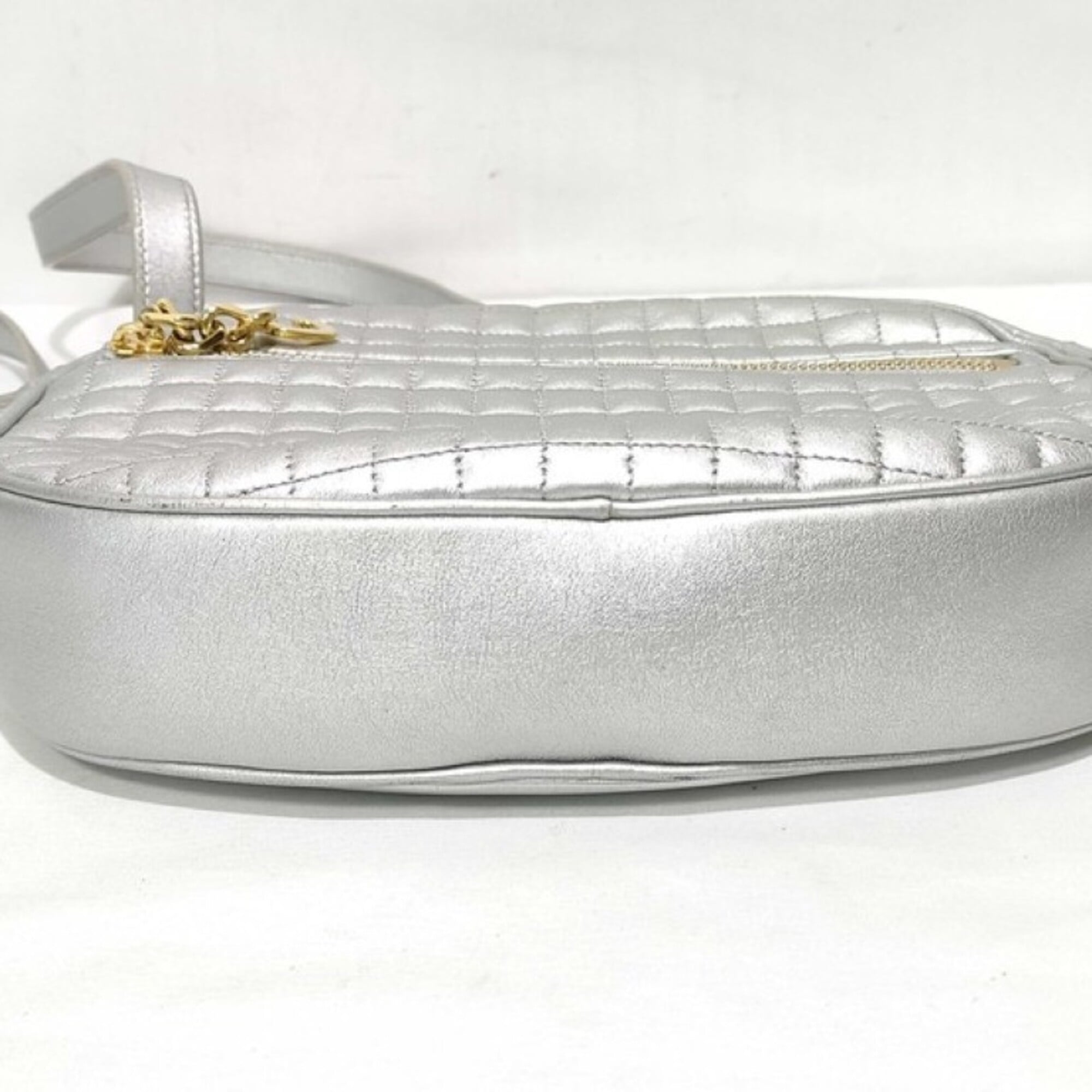 Celine Silver Leather Shoulder Bag (Pre-Owned)