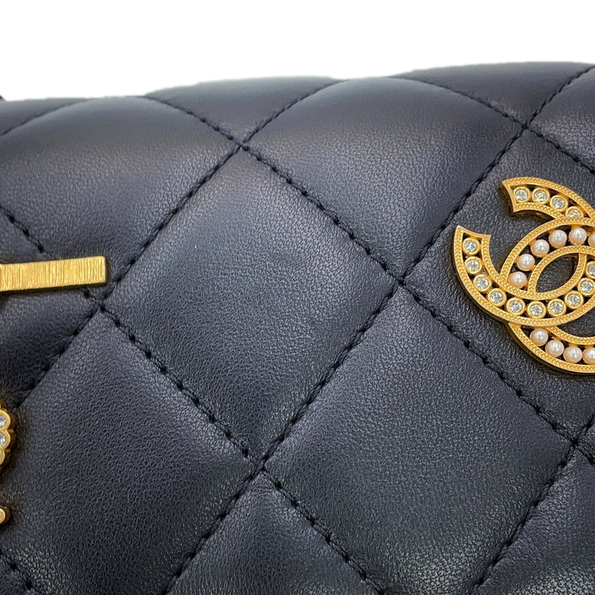 Chanel Matelasse Black Rhinestone Leather Handbag Shoulder Bag (Pre-Owned)