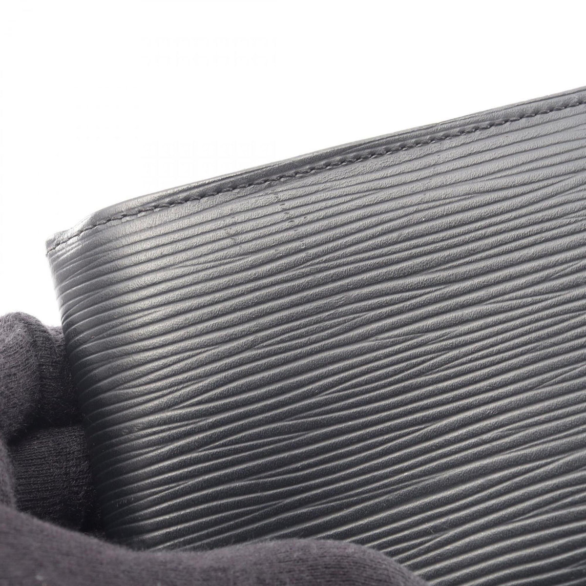 Louis Vuitton Black Noir Leather Wallet (Bi-Fold) (Pre-Owned)