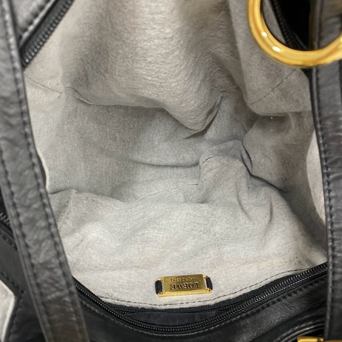 Loewe Black Leather Handbag Shoulder Bag (Pre-Owned)