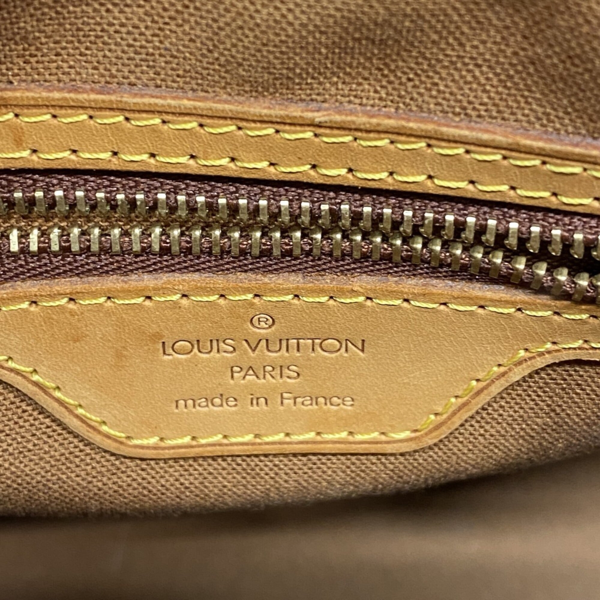 Louis Vuitton Brown Handbag (Pre-Owned)