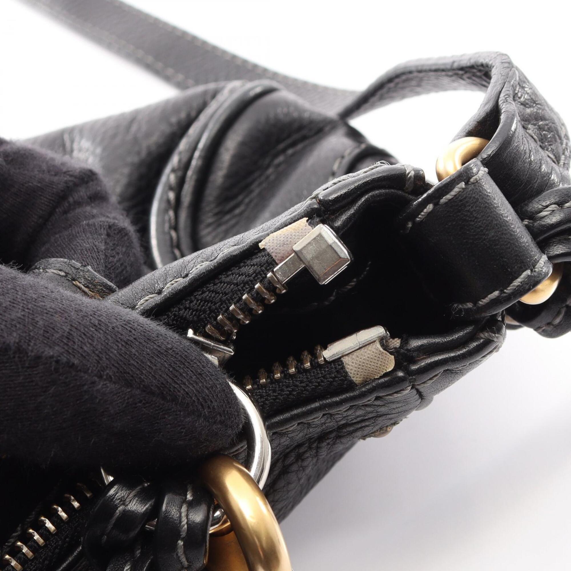 Chloé Black Leather Handbag Shoulder Bag (Pre-Owned)