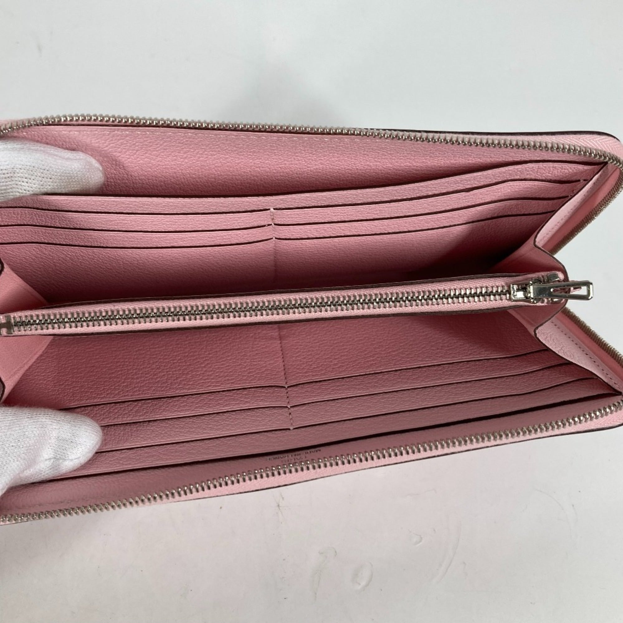 Hermes Pink Swift Leather Long Wallet (Bi-Fold) (Pre-Owned)
